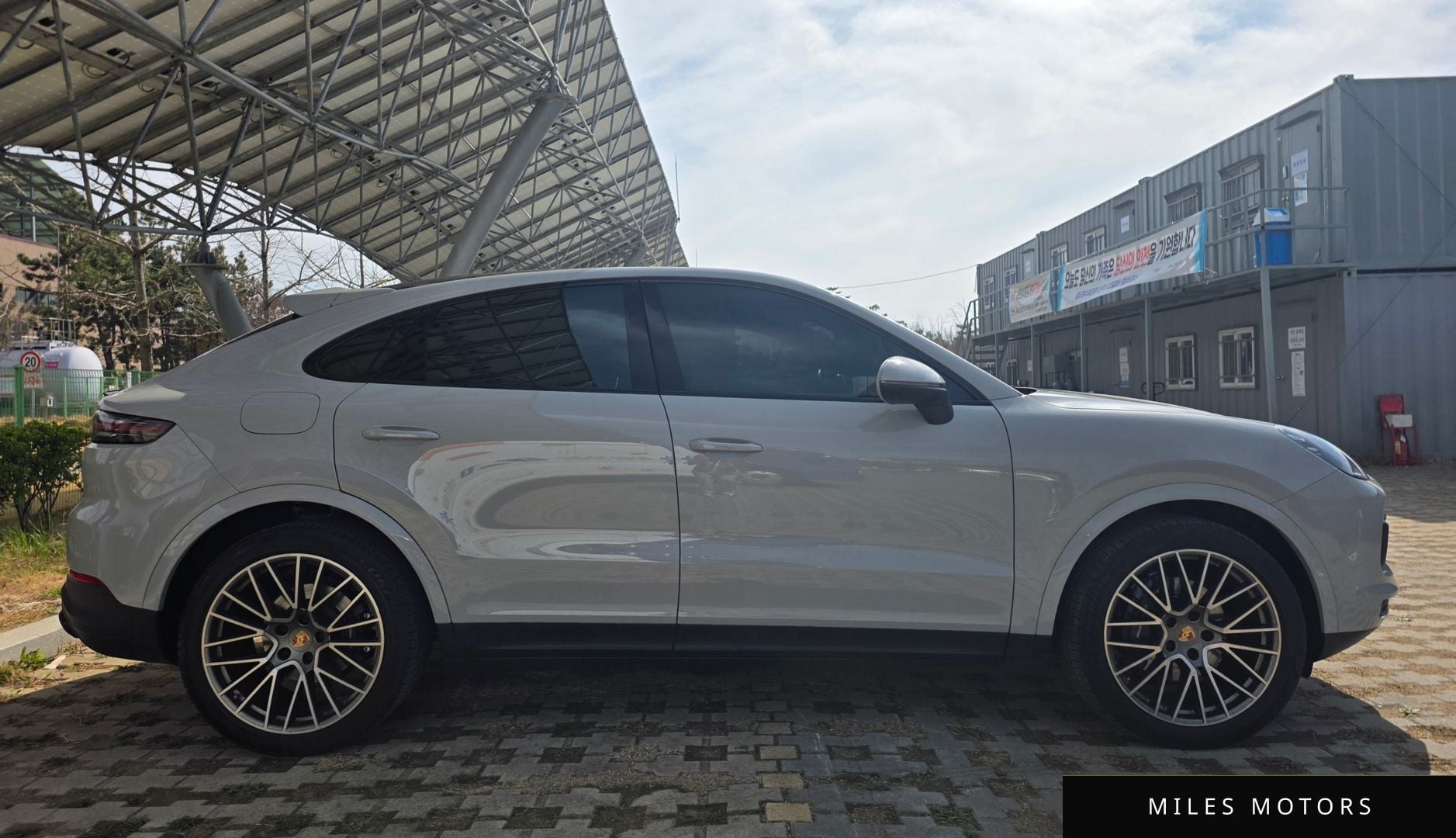 Porsche Cayenne 2023 — миниатюра 5
