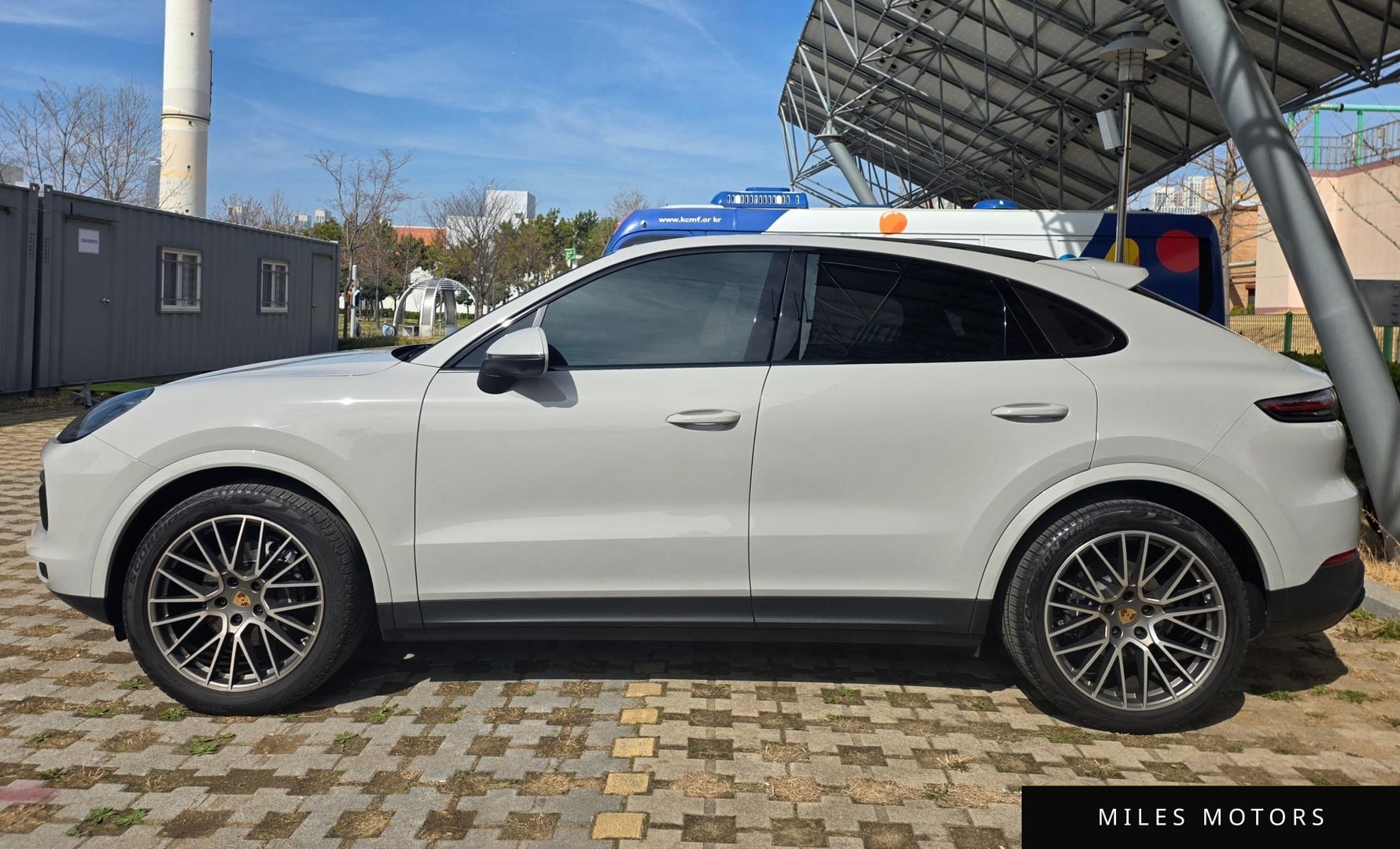 Porsche Cayenne 2023 — миниатюра 6