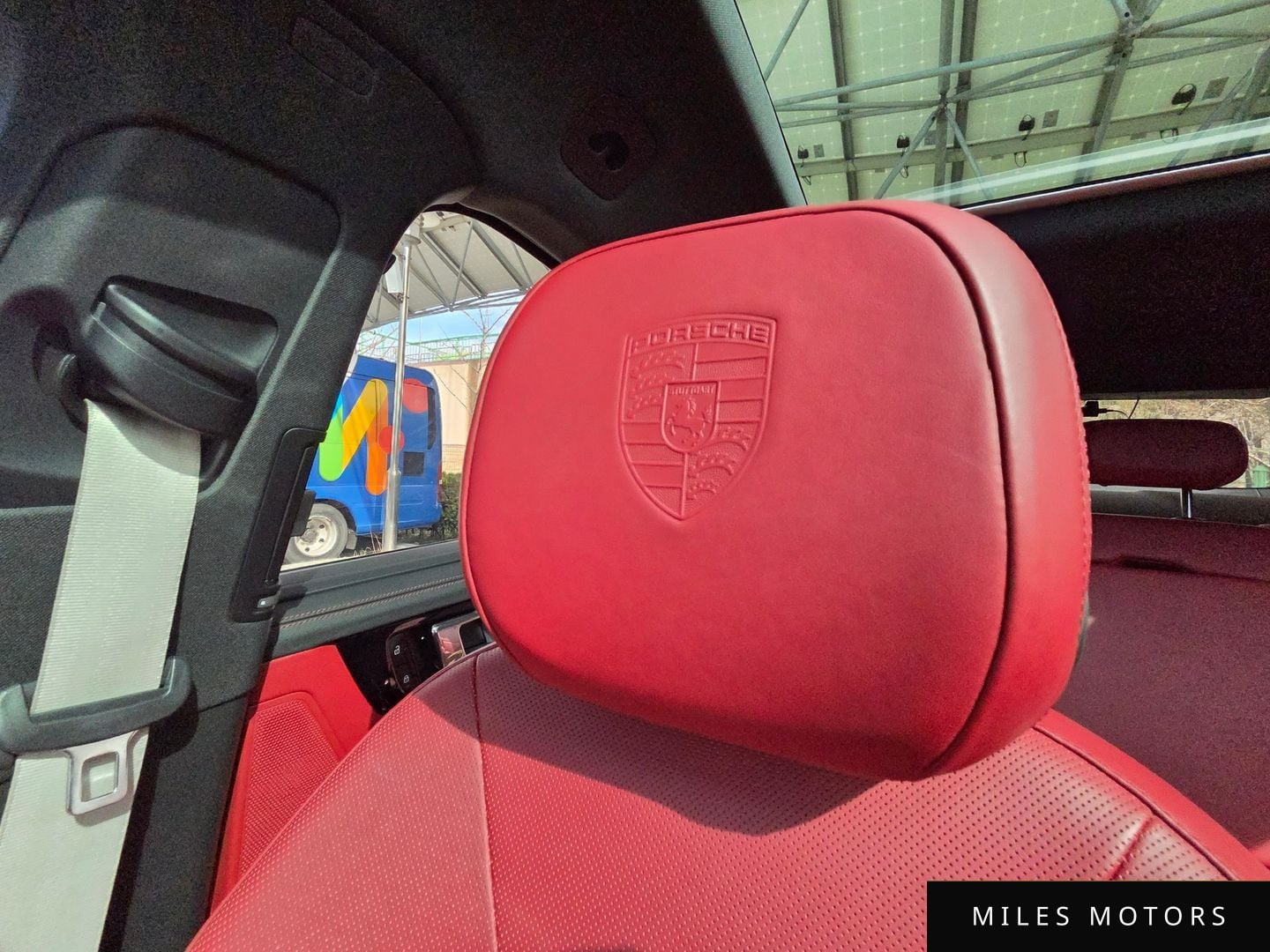 Porsche Cayenne 2023 — миниатюра 15