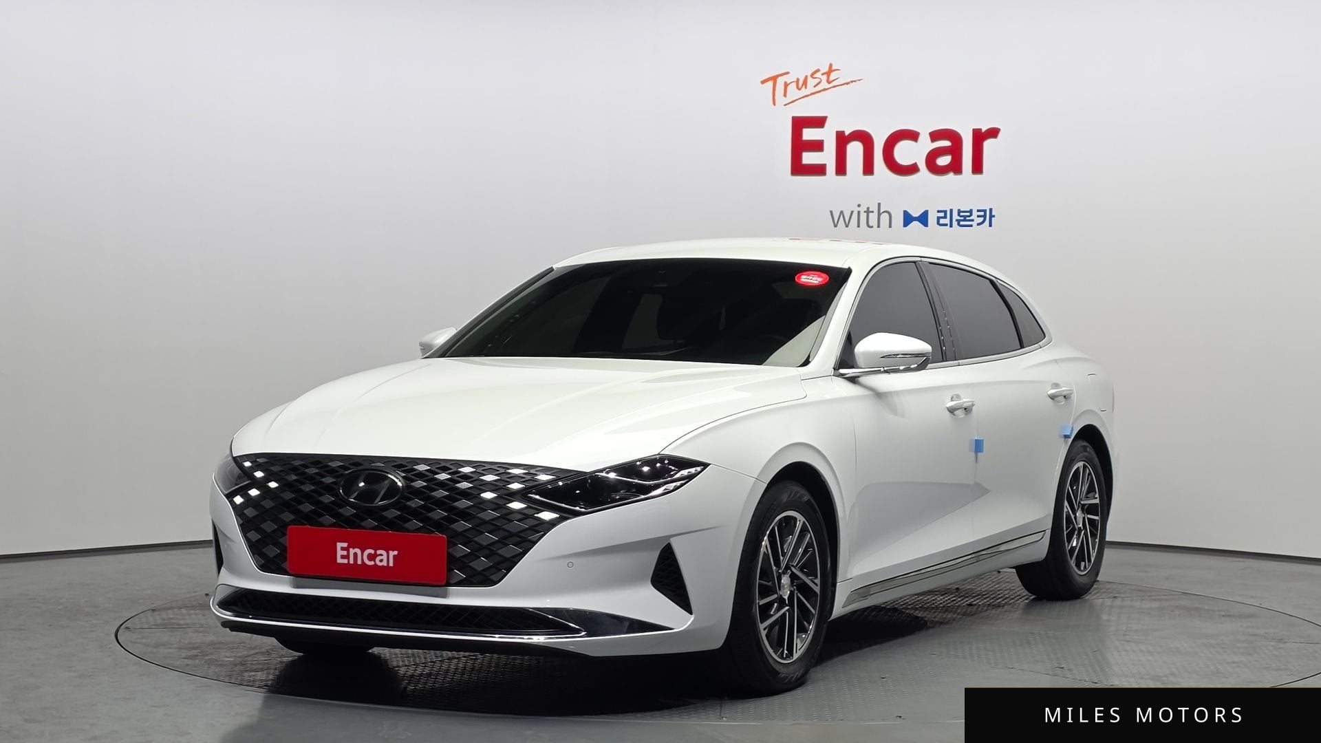 Hyundai Grandeur 2022 — фото 1 из 12