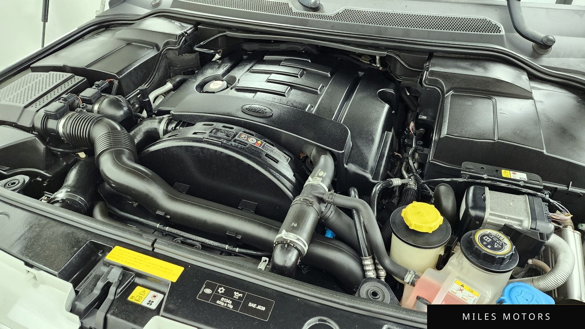 Land Rover Discovery 2013 — миниатюра 6