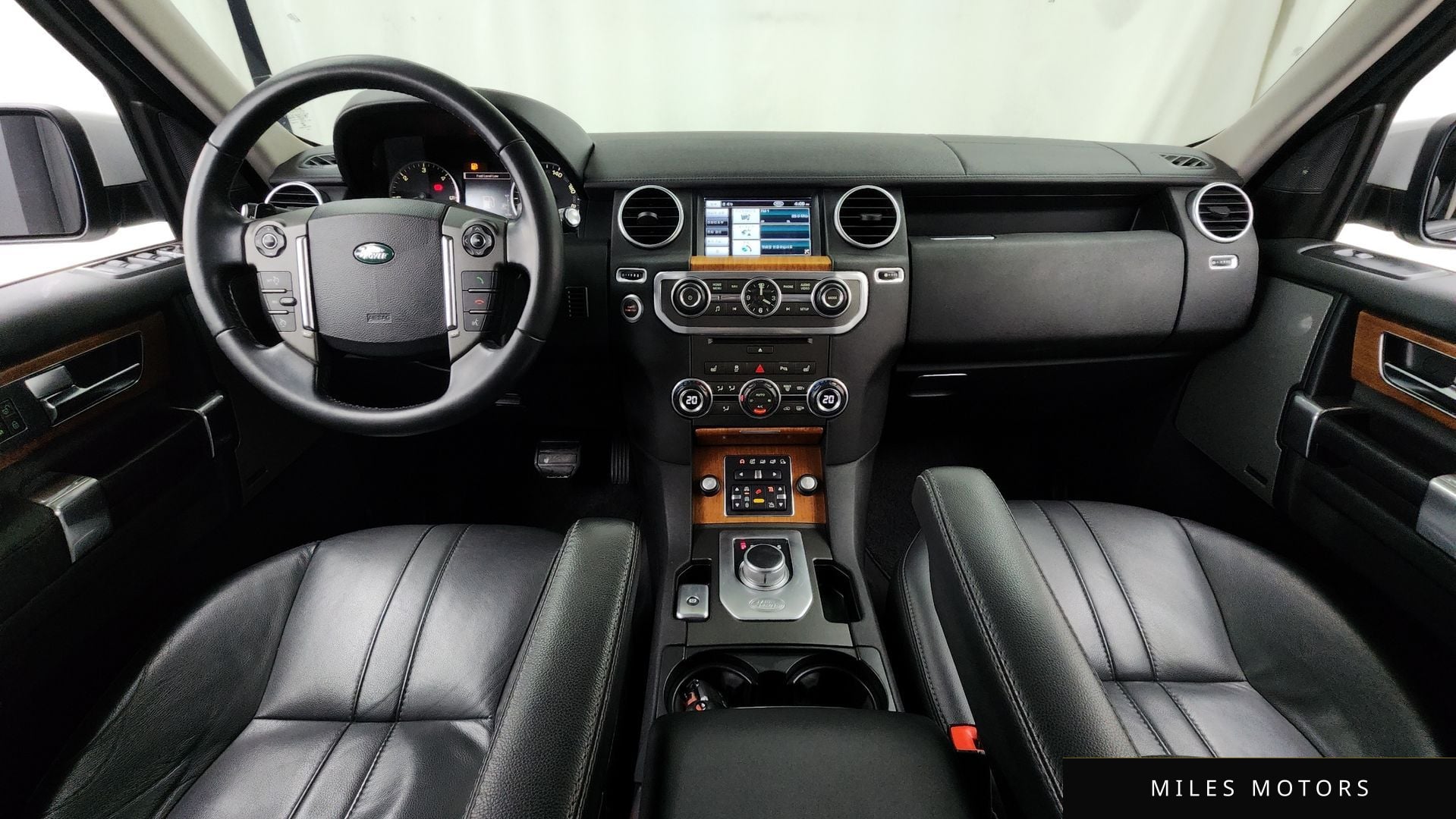 Land Rover Discovery 2013 — миниатюра 7