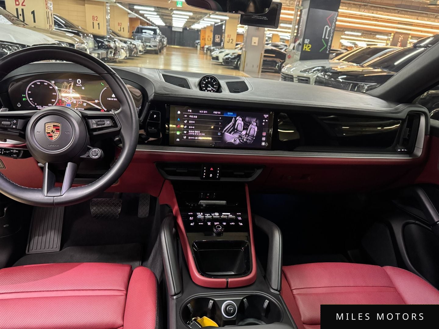 Porsche Cayenne 2024 — миниатюра 9