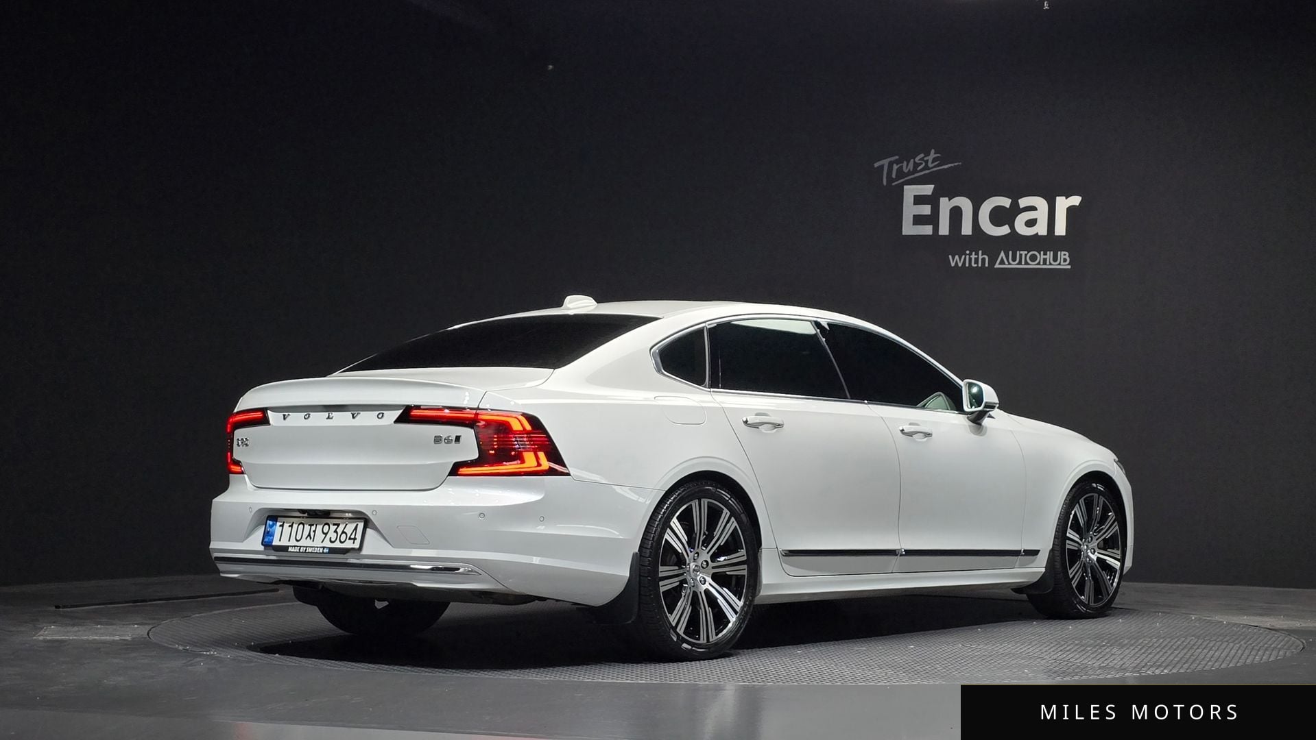 Volvo S90 2023 — миниатюра 2
