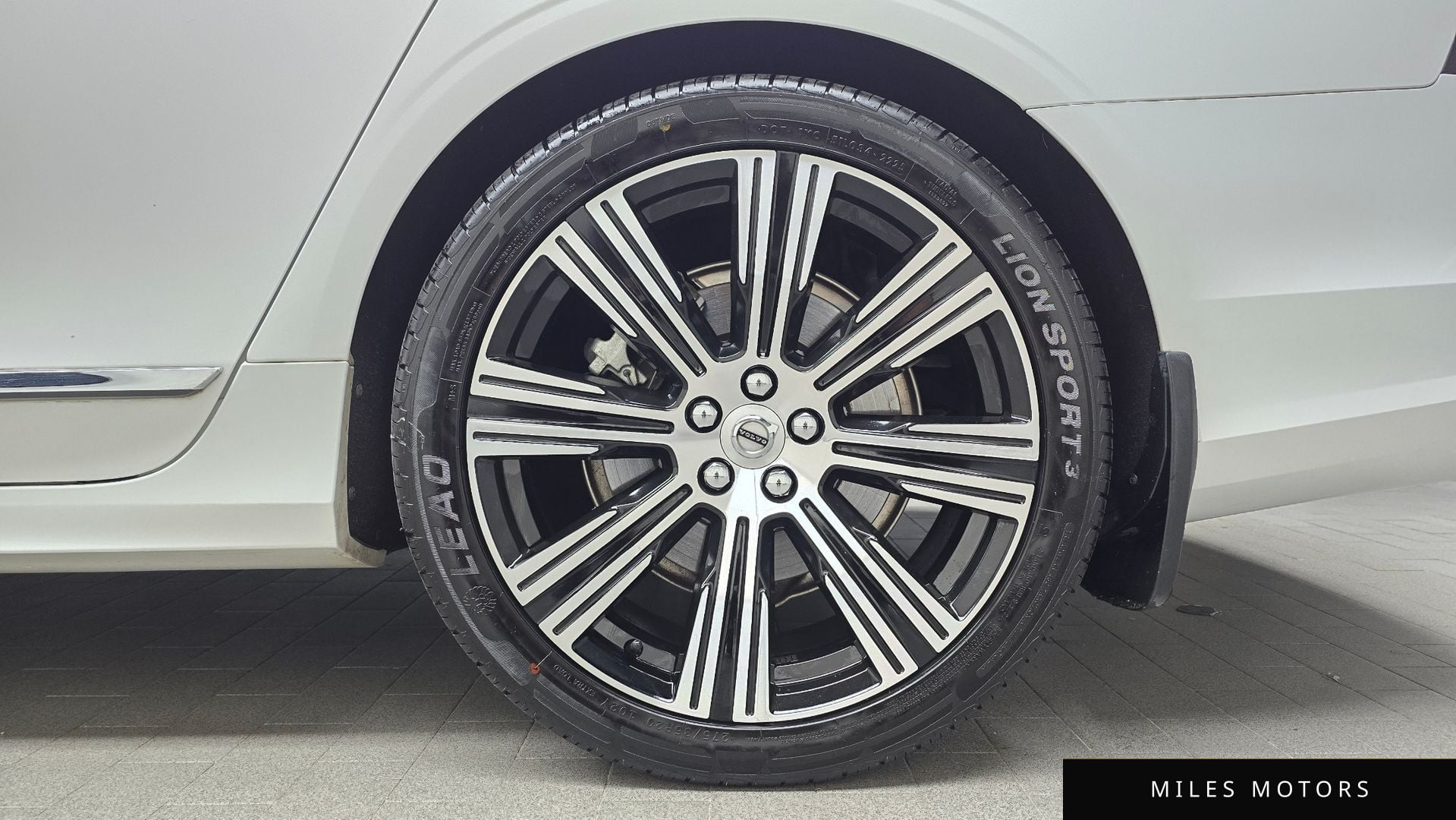 Volvo S90 2023 — миниатюра 7
