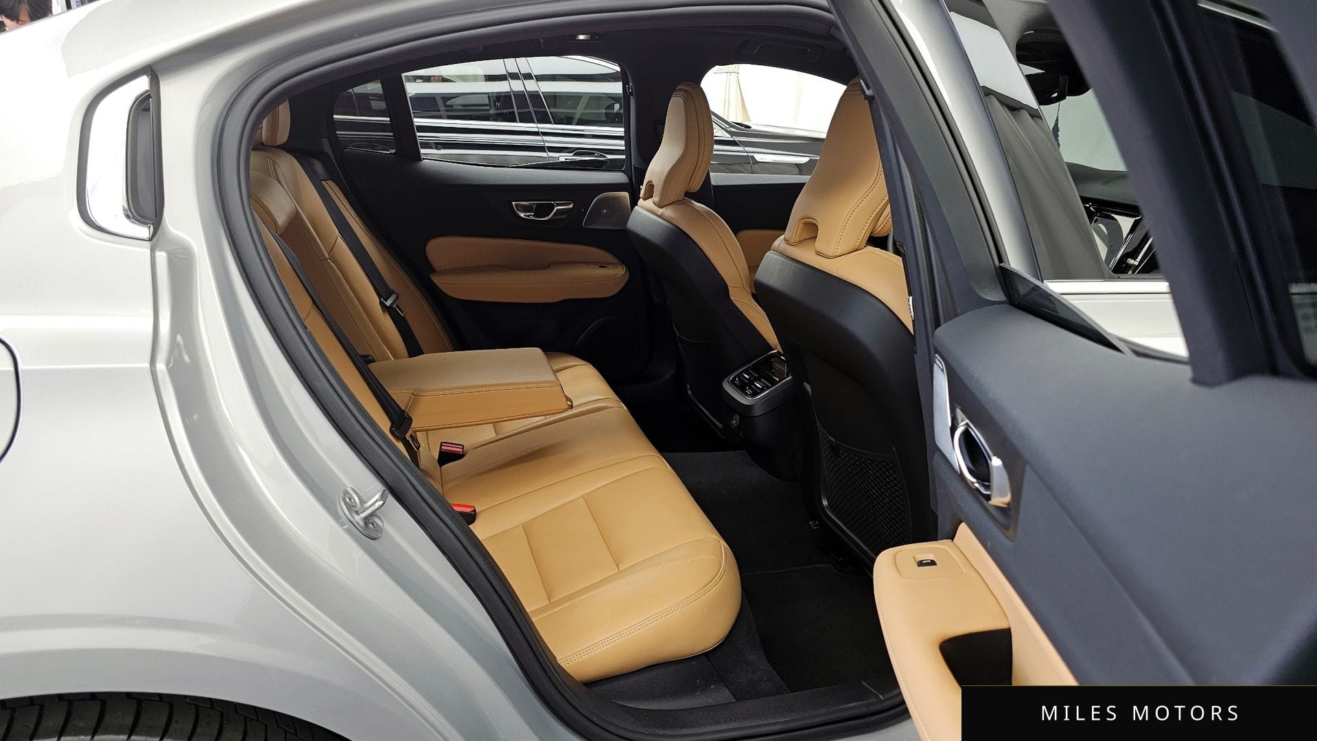 Volvo S60 2023 — миниатюра 18