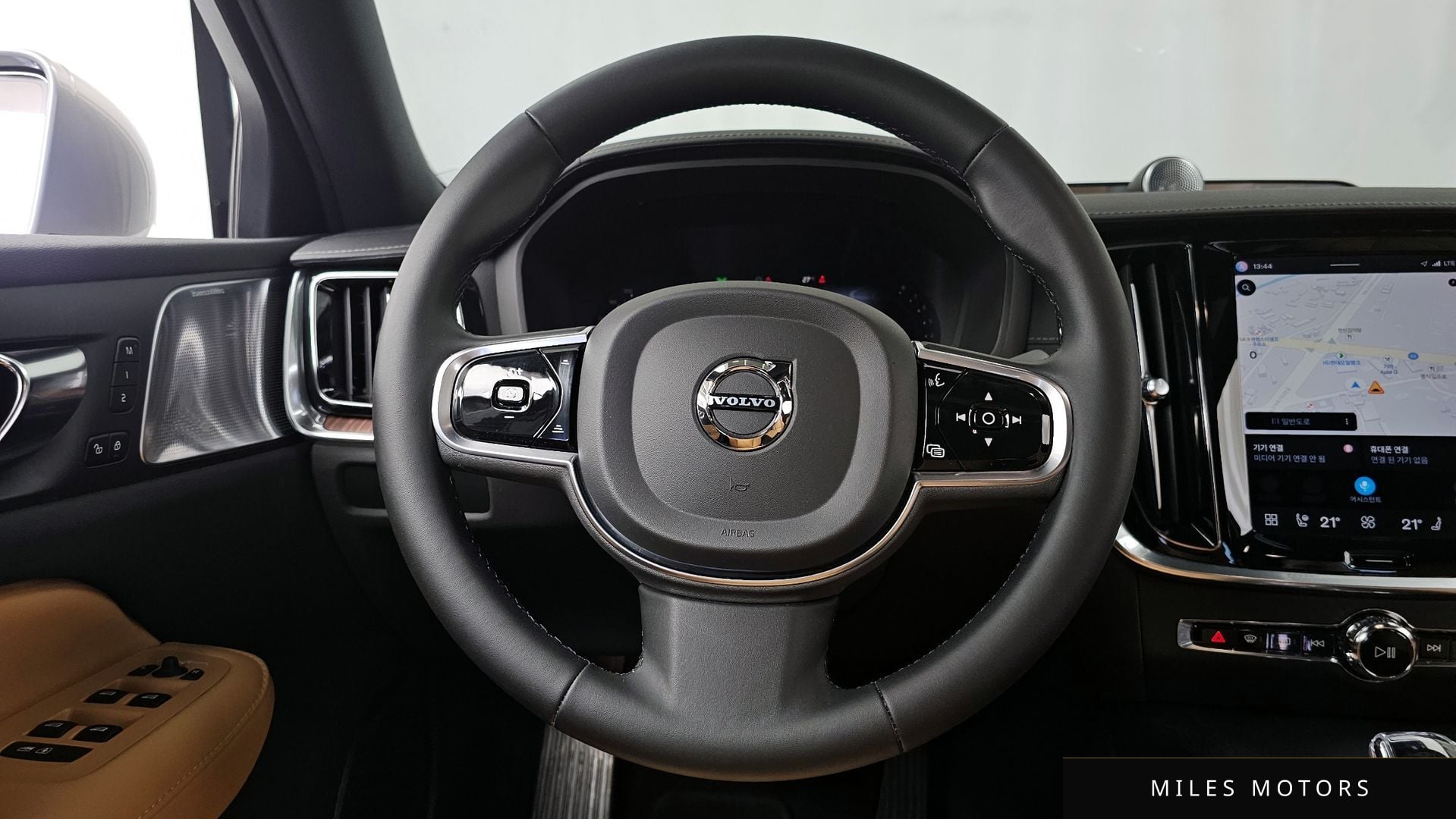 Volvo S60 2023 — миниатюра 19