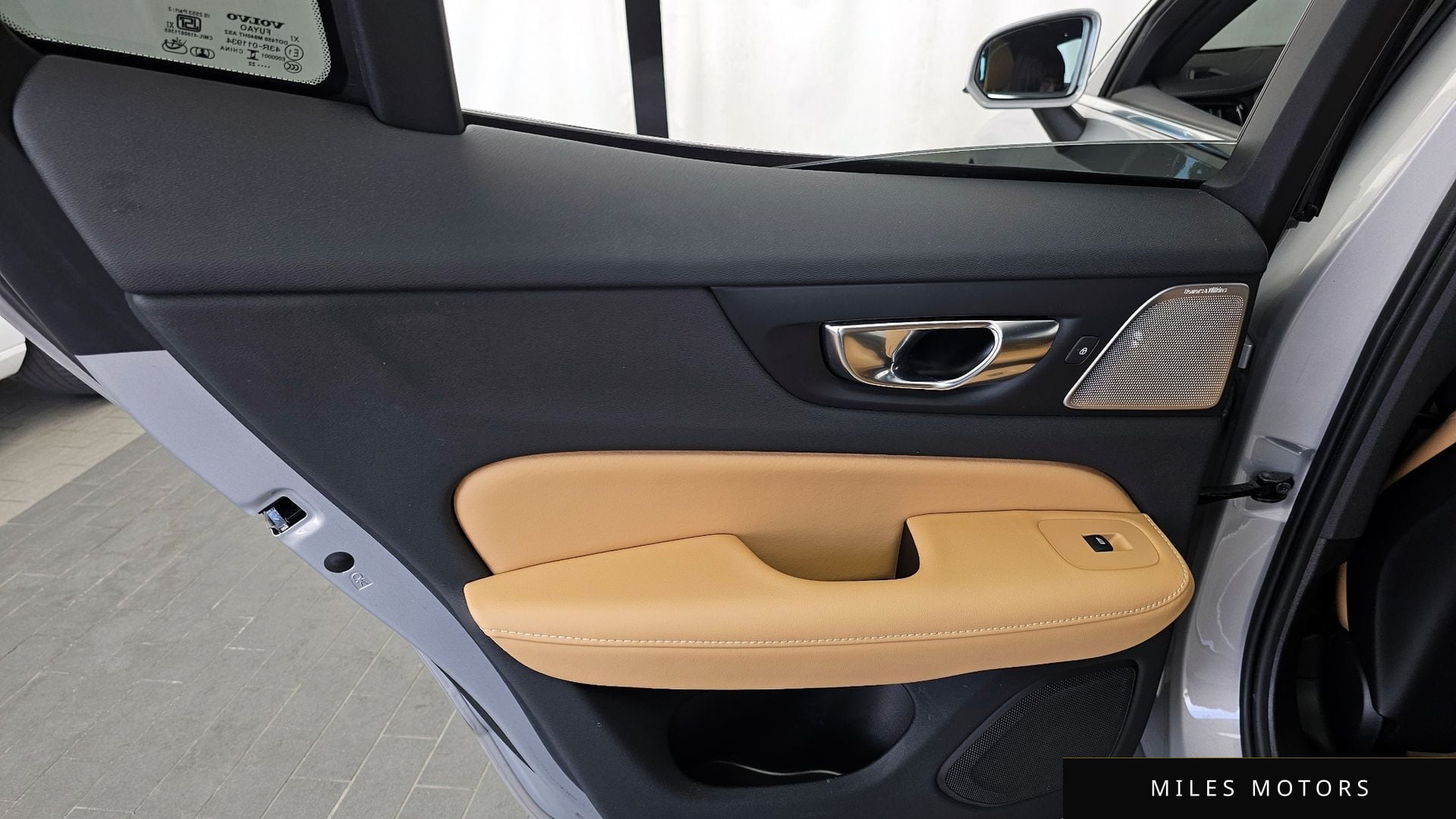 Volvo S60 2023 — миниатюра 14