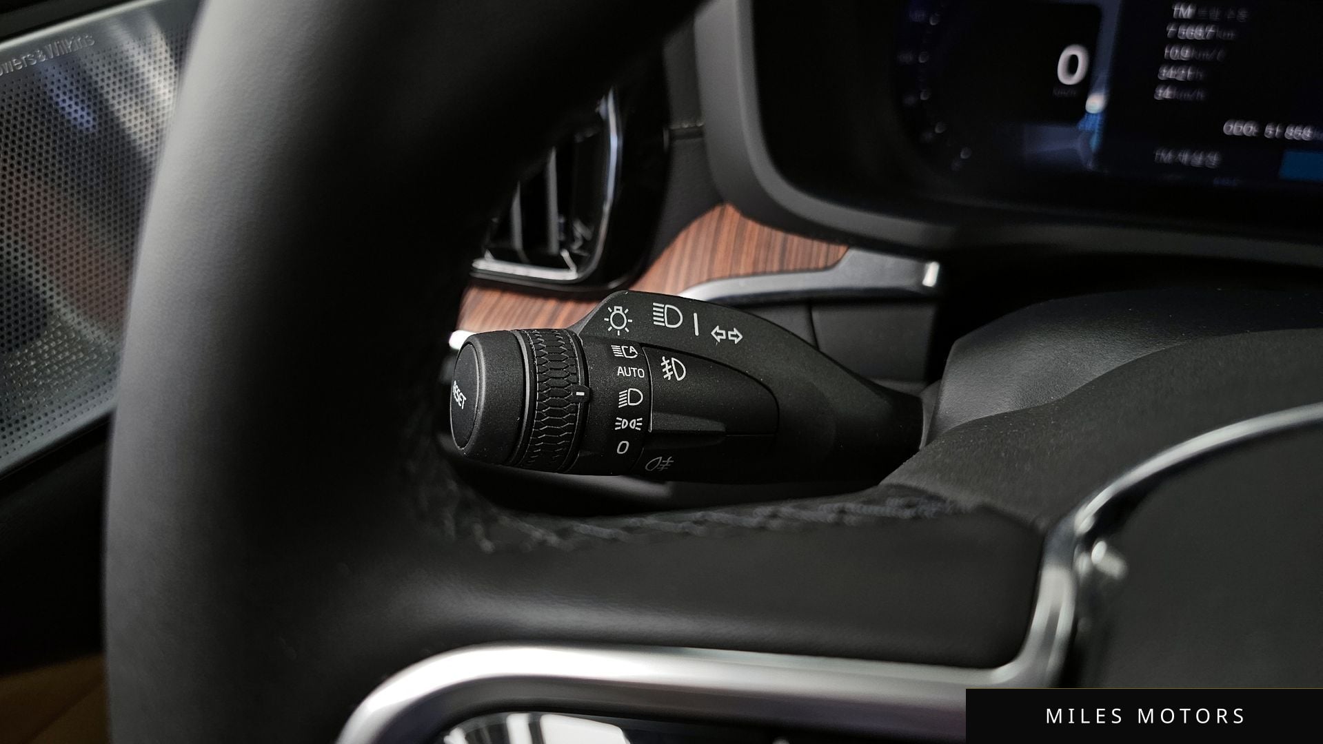 Volvo S60 2023 — миниатюра 28
