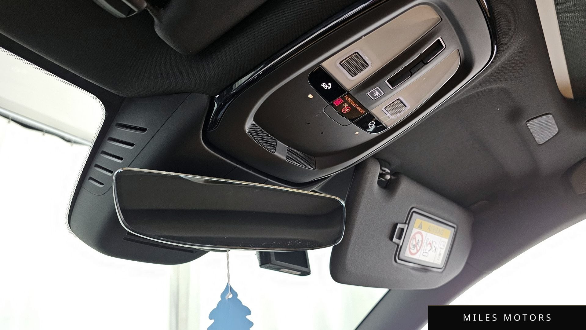 Volvo S60 2023 — миниатюра 29