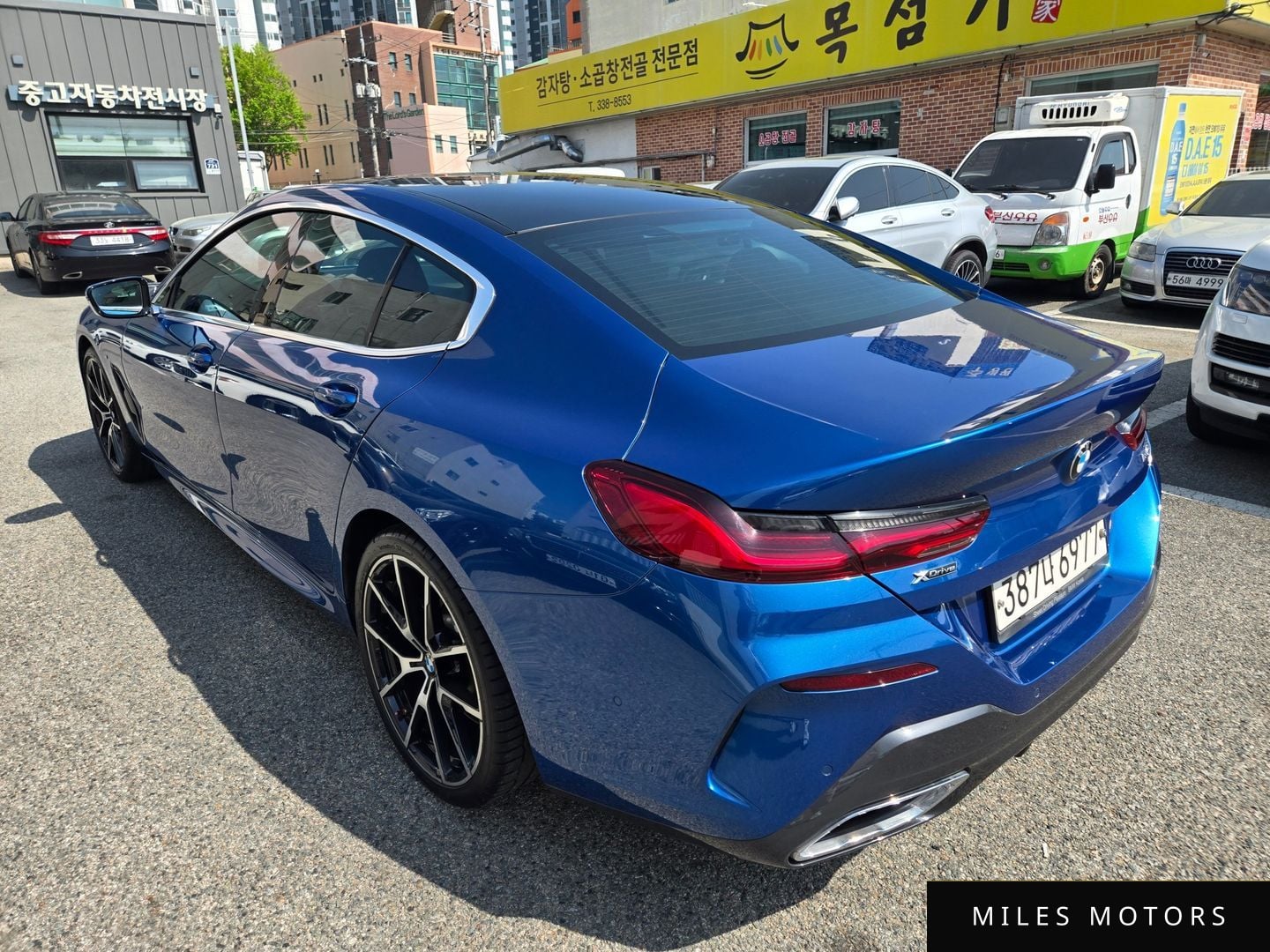 BMW 8 Series (G15) 2020 — миниатюра 5