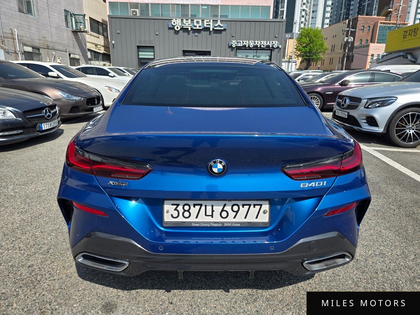 BMW 8 Series (G15) 2020 — миниатюра 7