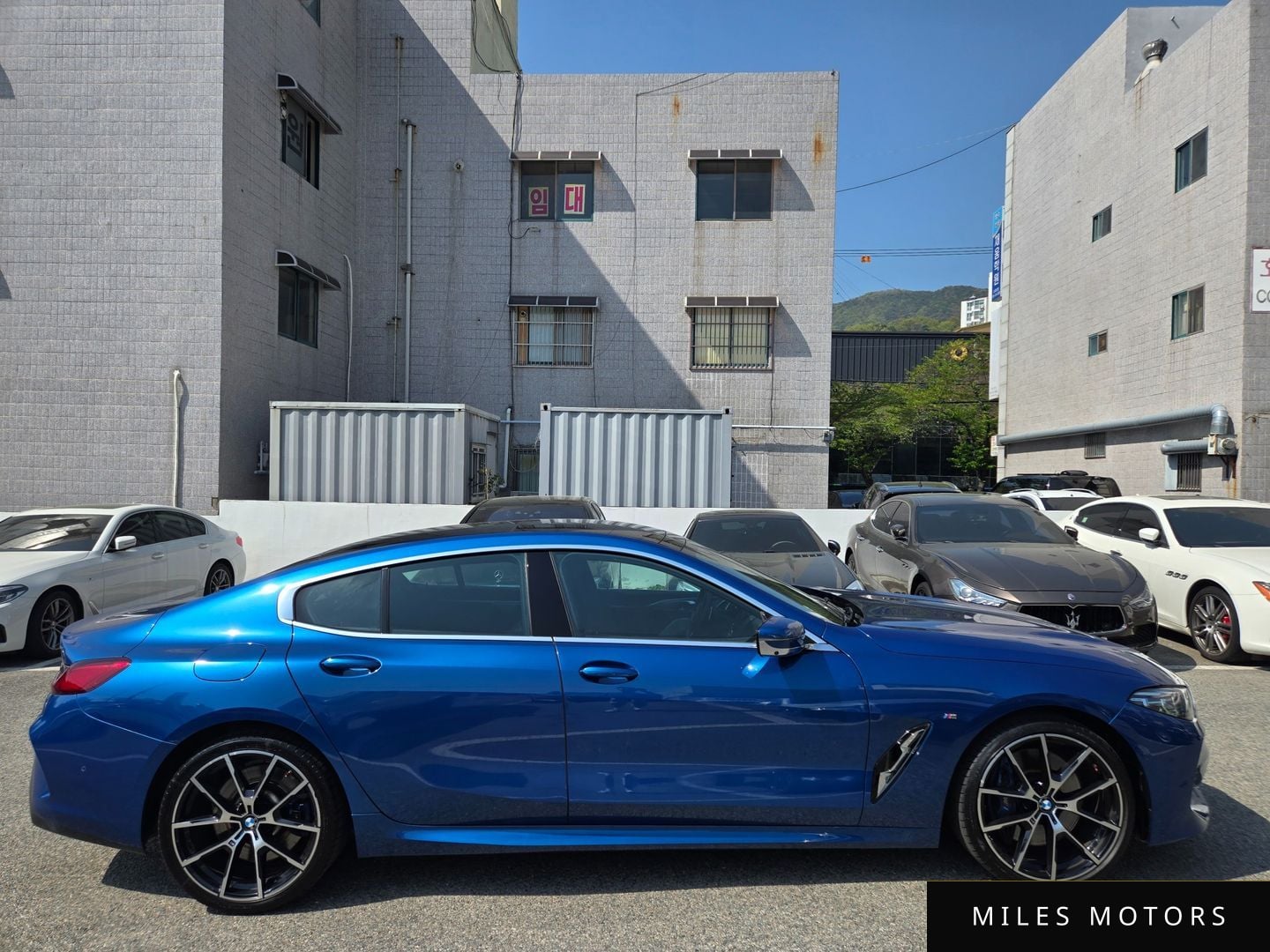 BMW 8 Series (G15) 2020 — миниатюра 9