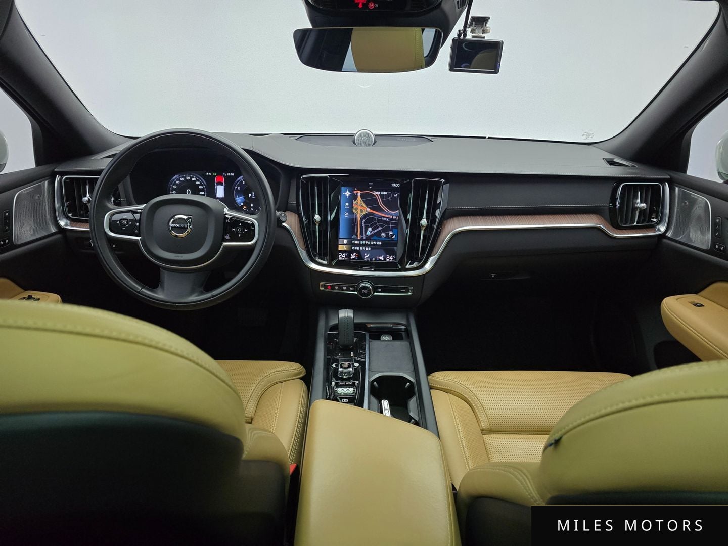 Volvo V60 2021 — миниатюра 7