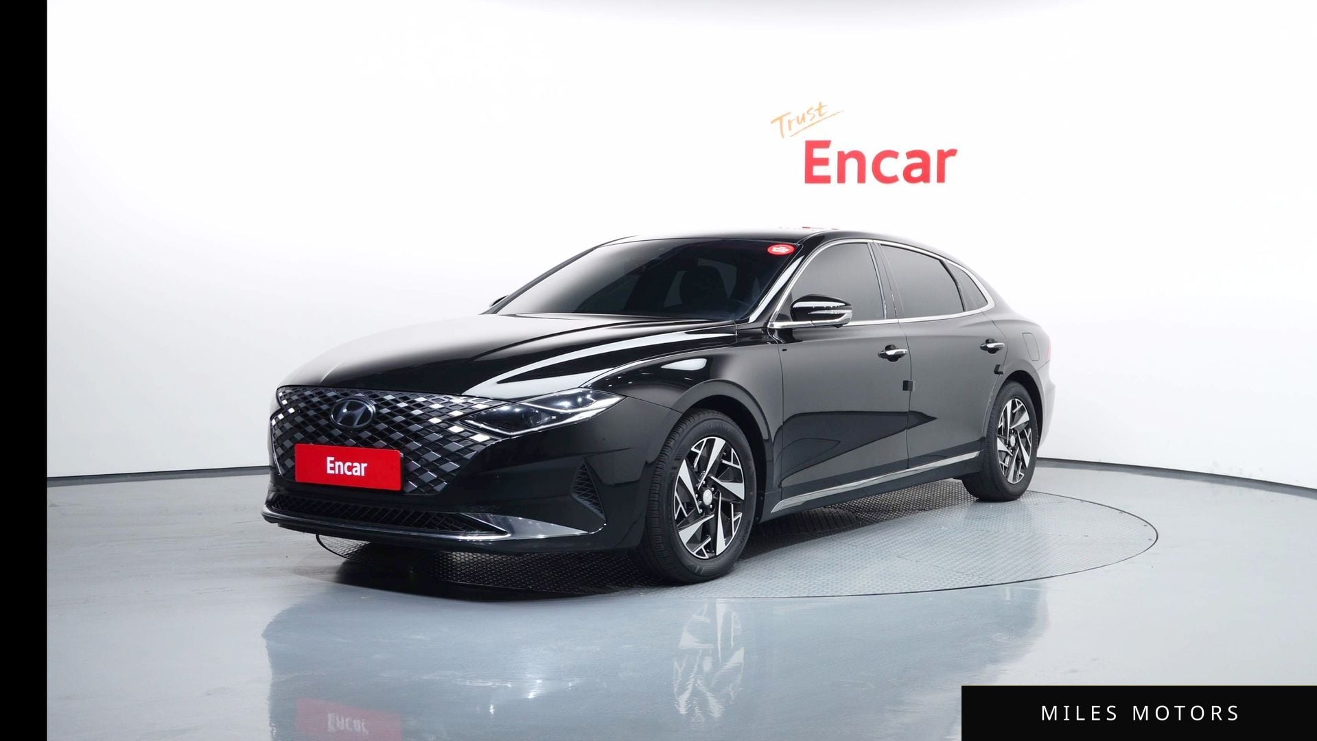 Hyundai Grandeur 2022 — фото 1 из 12