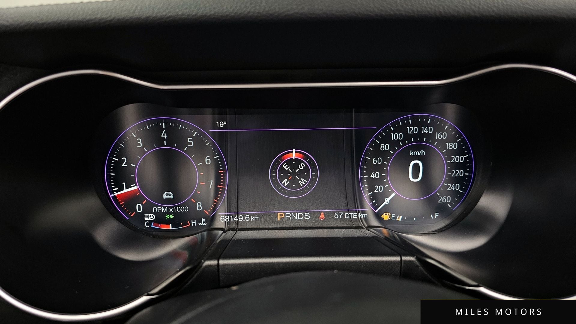 Ford Mustang 2022 — миниатюра 11