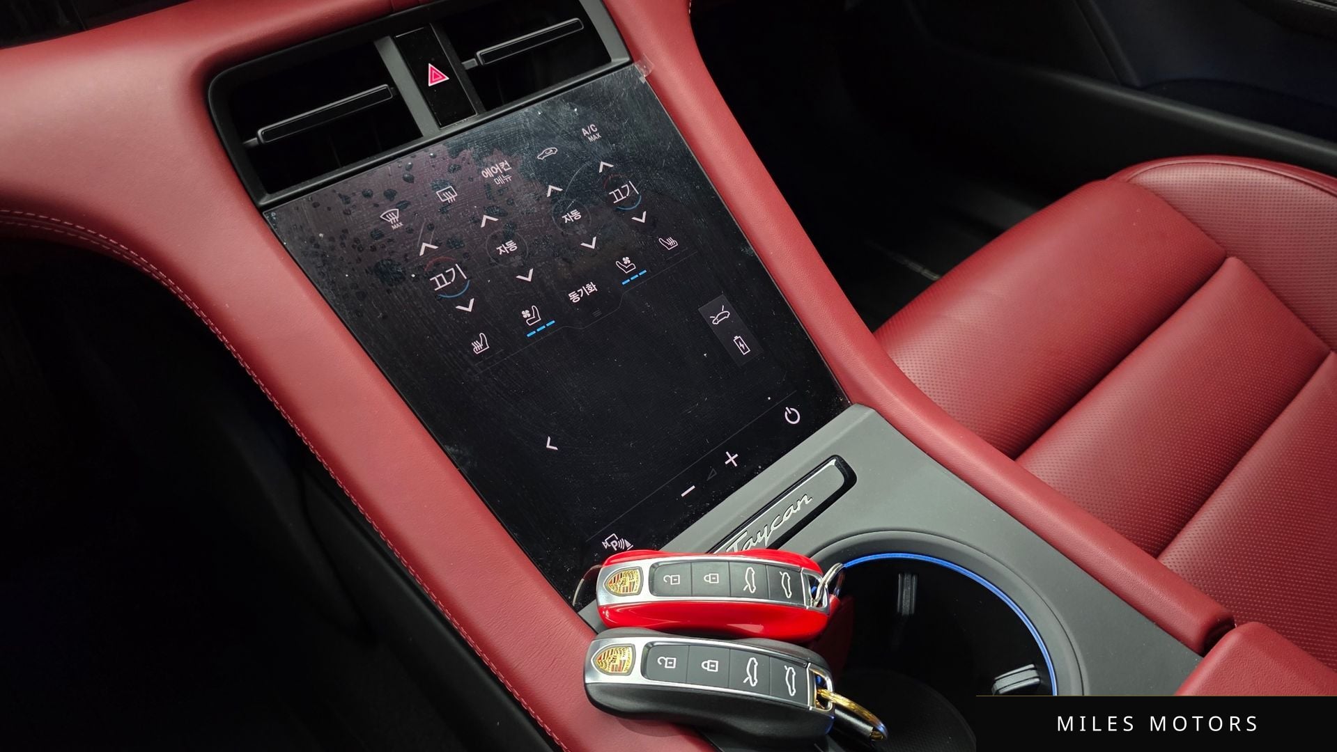 Porsche Taycan 2023 — миниатюра 21