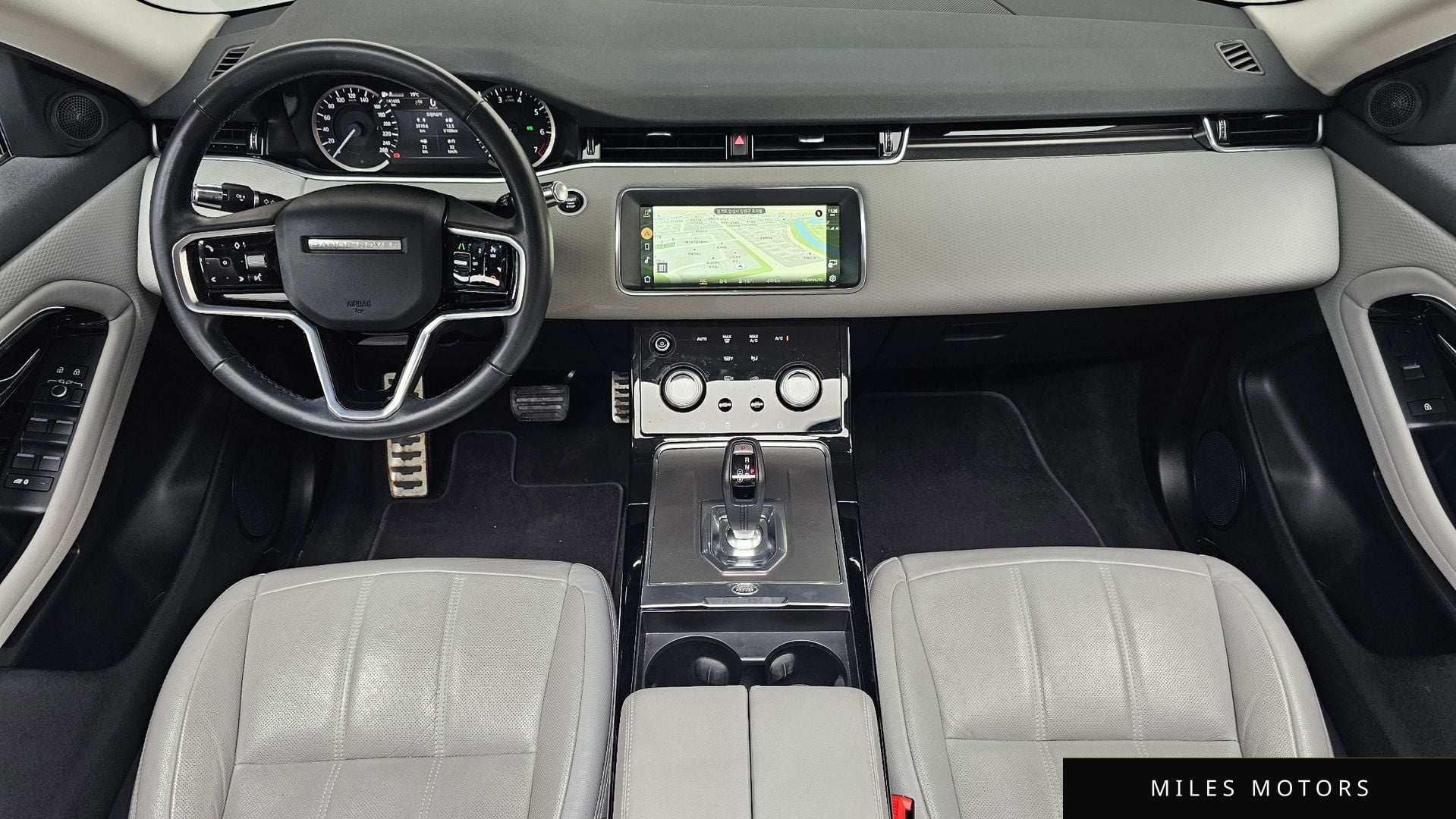 Land Rover Range Rover Evoque 2022 — миниатюра 10