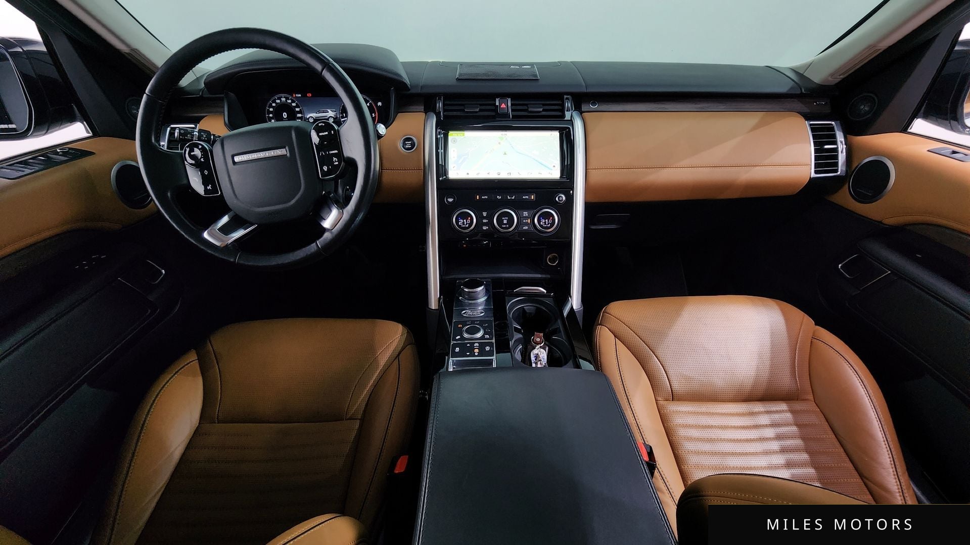 Land Rover Discovery 2020 — миниатюра 10