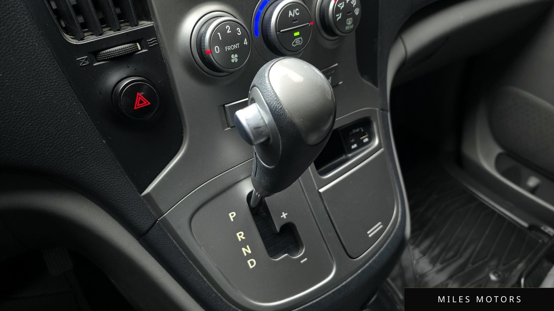 Hyundai Starex 2014 — миниатюра 9