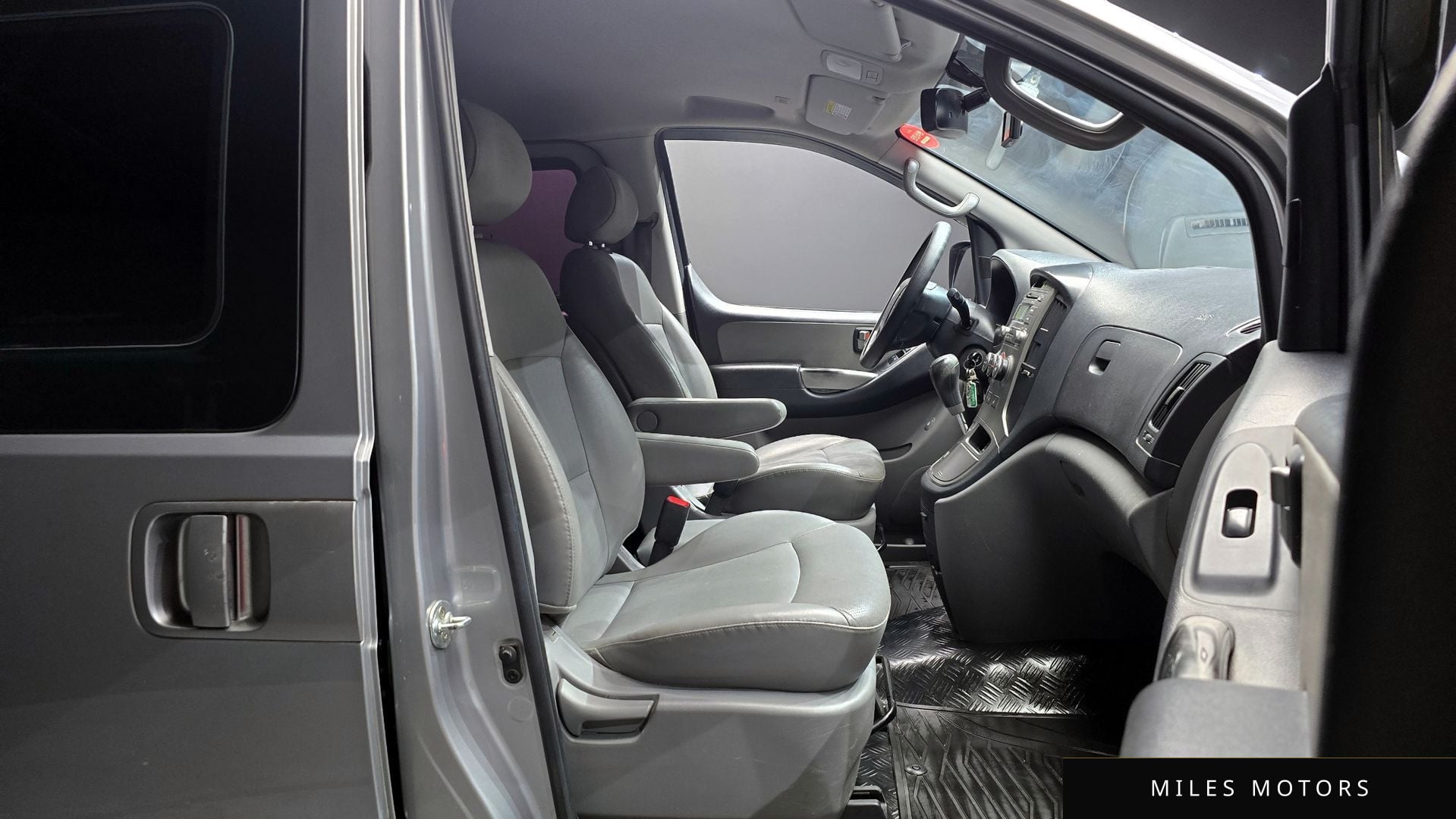 Hyundai Starex 2014 — миниатюра 11
