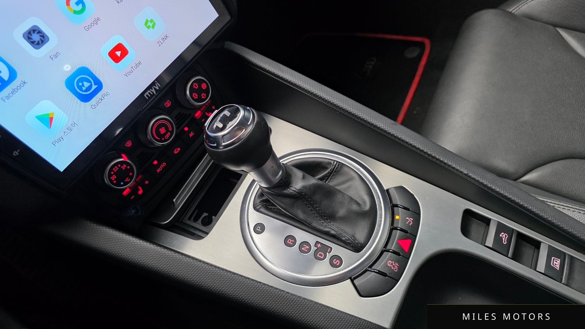 Audi TT 2012 — миниатюра 9