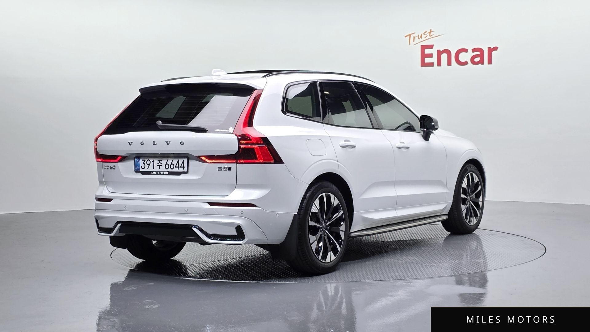 Volvo XC60 2026 — миниатюра 2