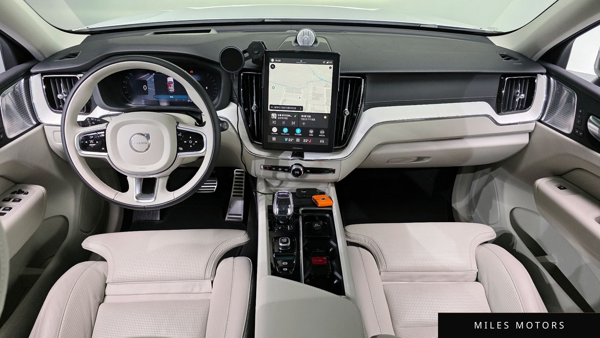 Volvo XC60 2026 — миниатюра 10
