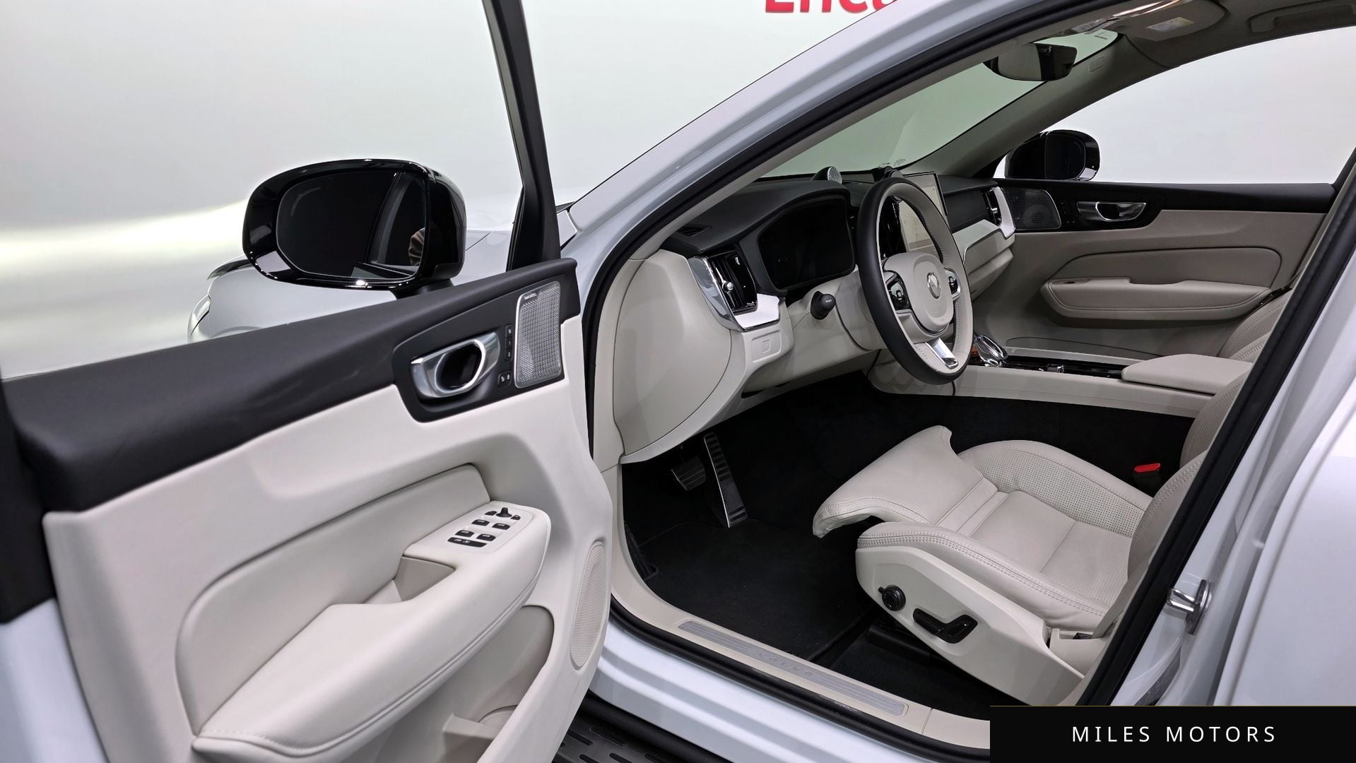 Volvo XC60 2026 — миниатюра 13