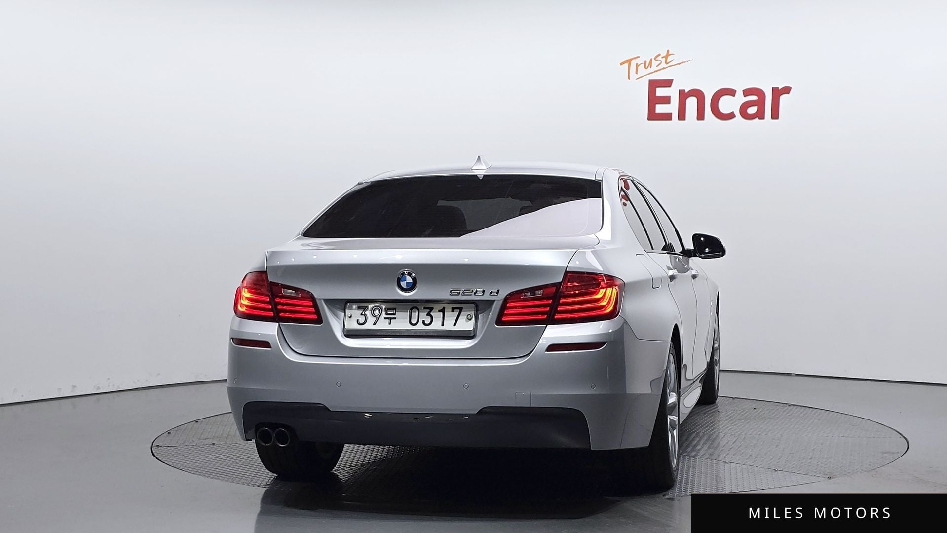 BMW 5 Series (F10) 2016 — миниатюра 3