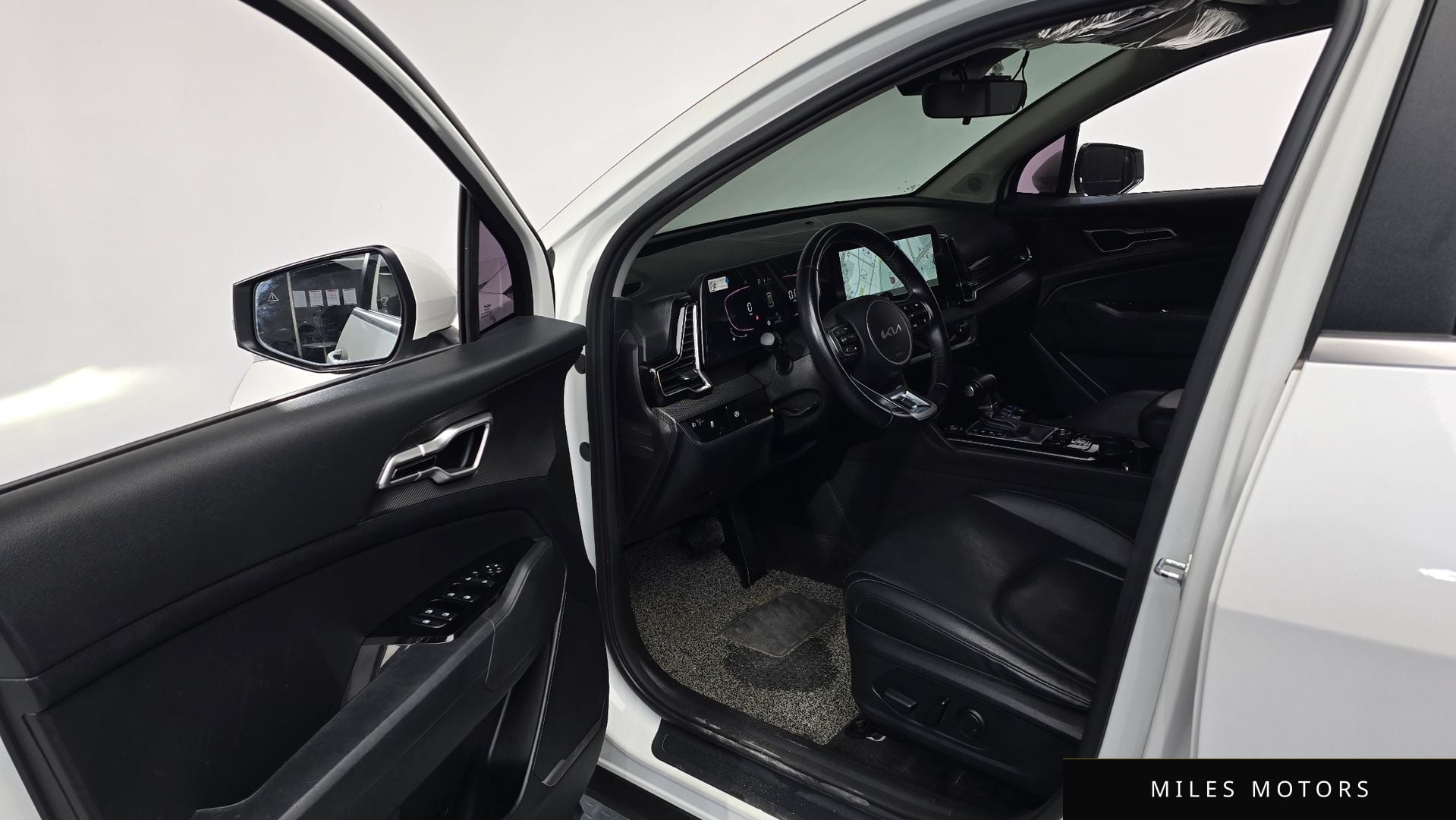 Kia Sportage 2022 — миниатюра 13