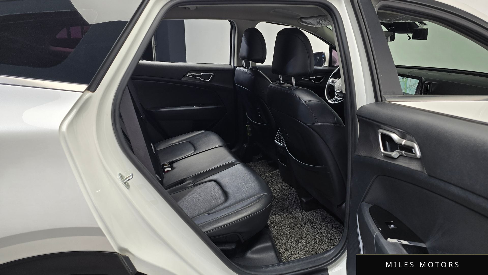 Kia Sportage 2022 — миниатюра 17