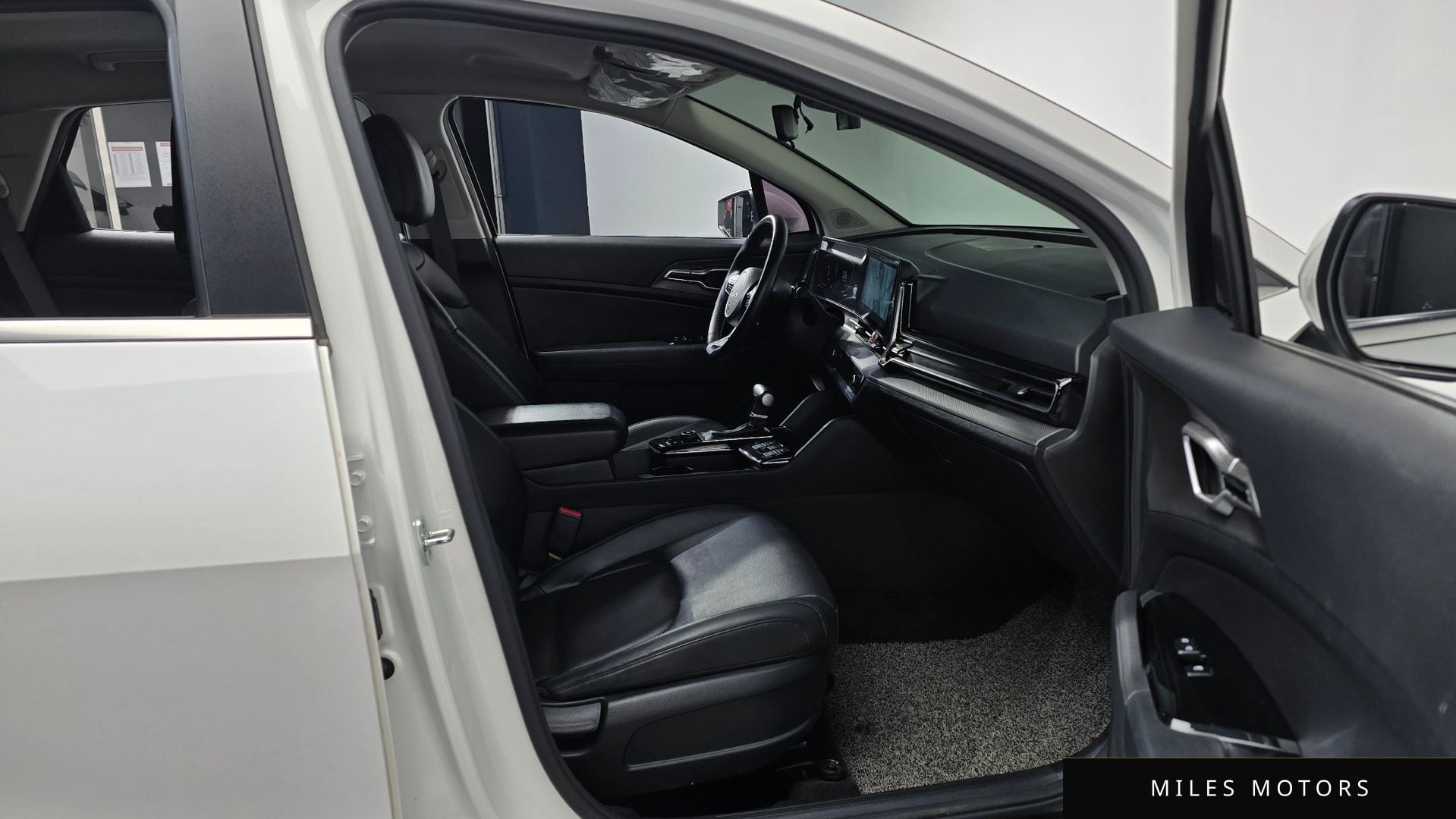 Kia Sportage 2022 — миниатюра 16
