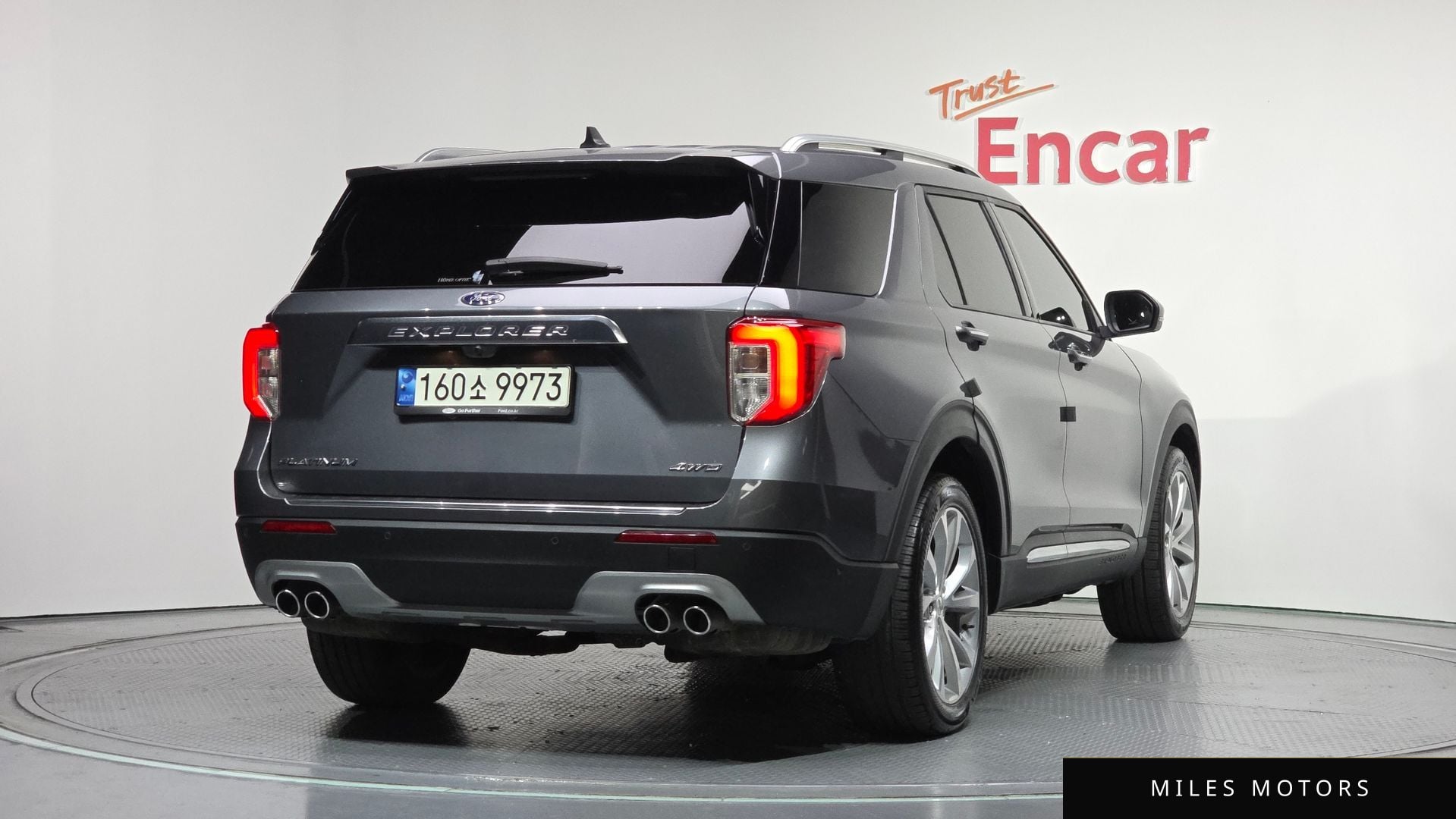 Ford Explorer 2021 — миниатюра 2