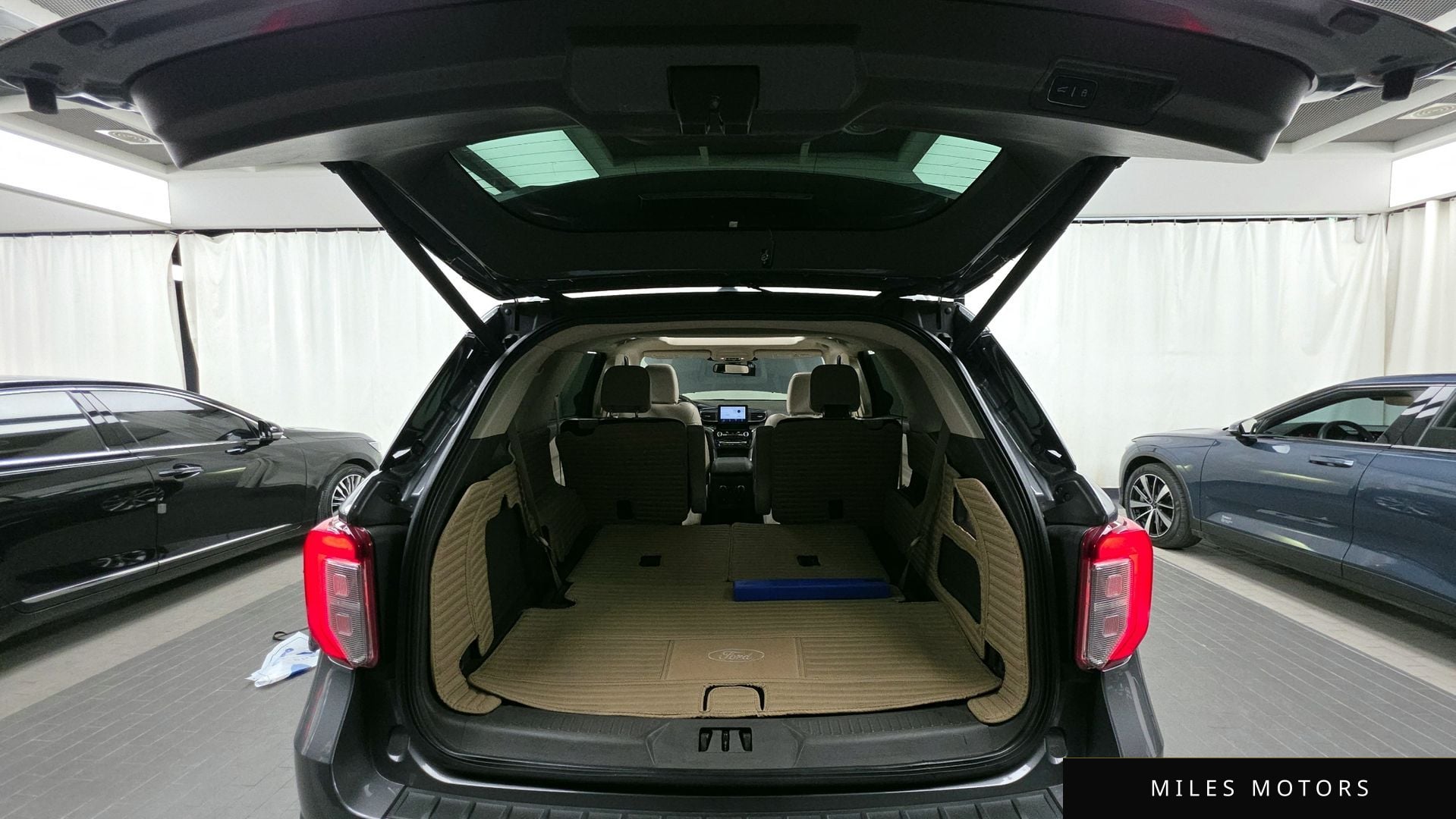 Ford Explorer 2021 — миниатюра 20