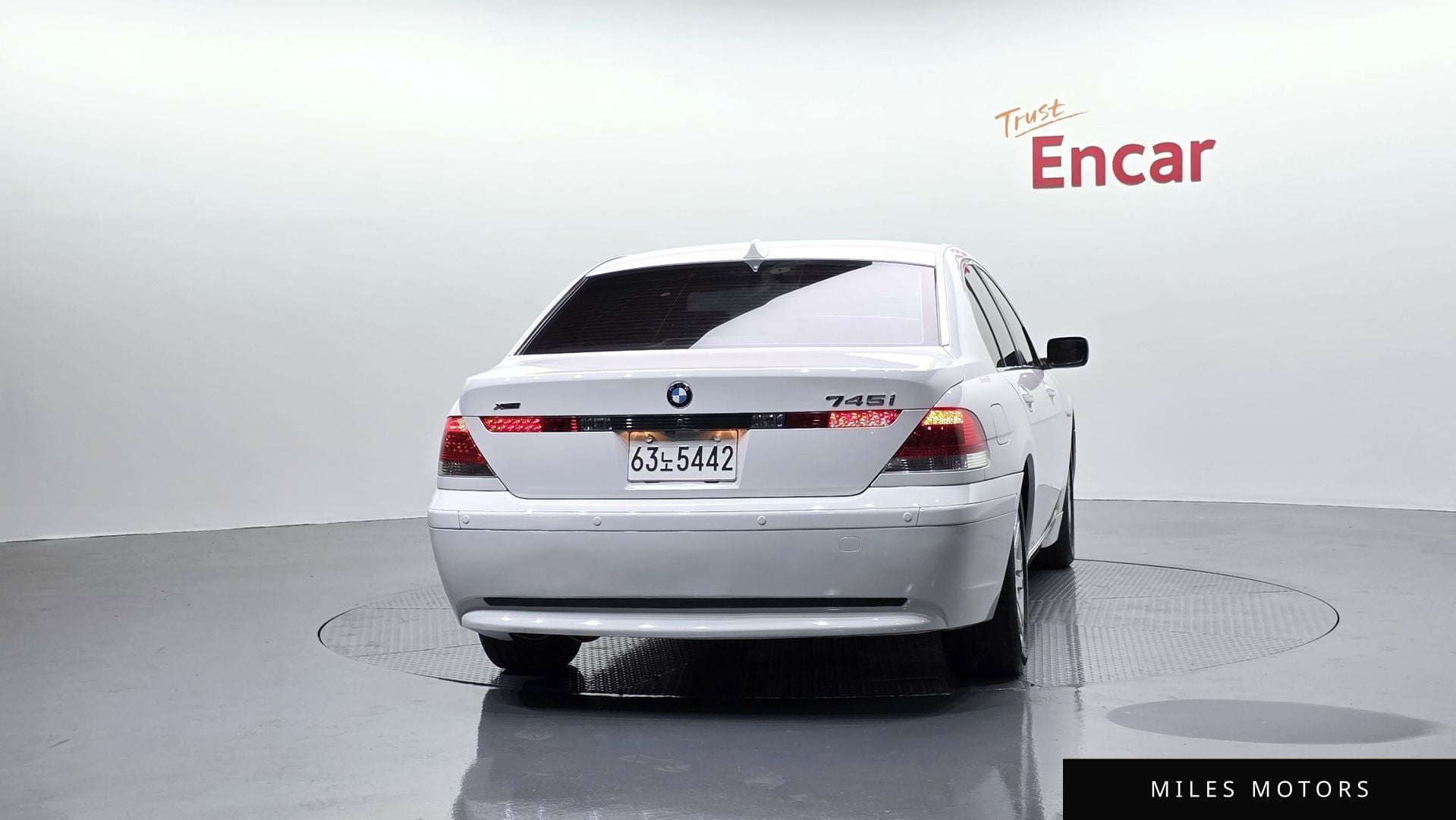 BMW 7 Series (E65) 2004 — миниатюра 4
