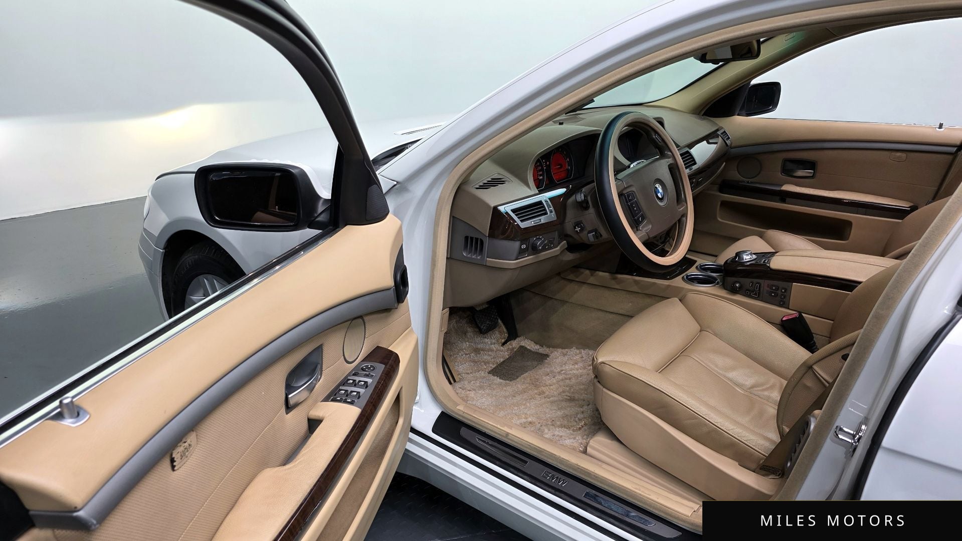 BMW 7 Series (E65) 2004 — миниатюра 10