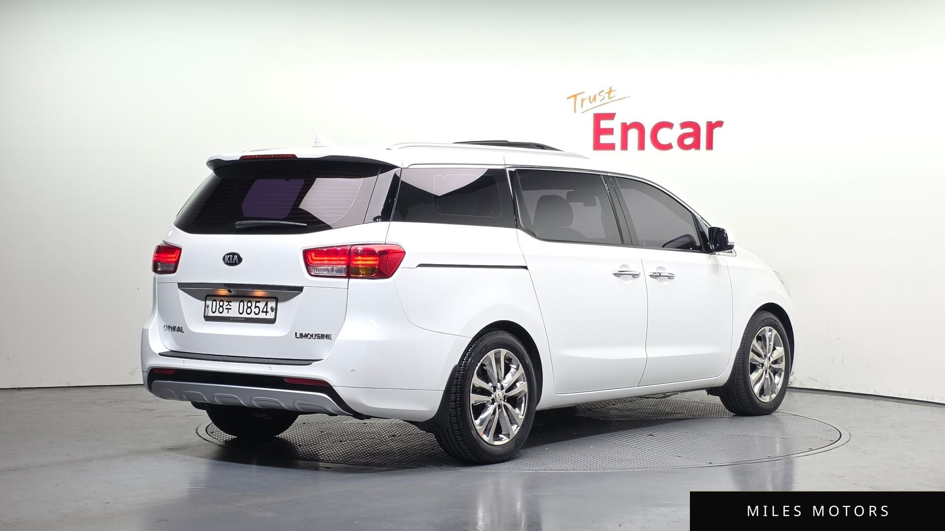Kia Canival 2016 — миниатюра 2