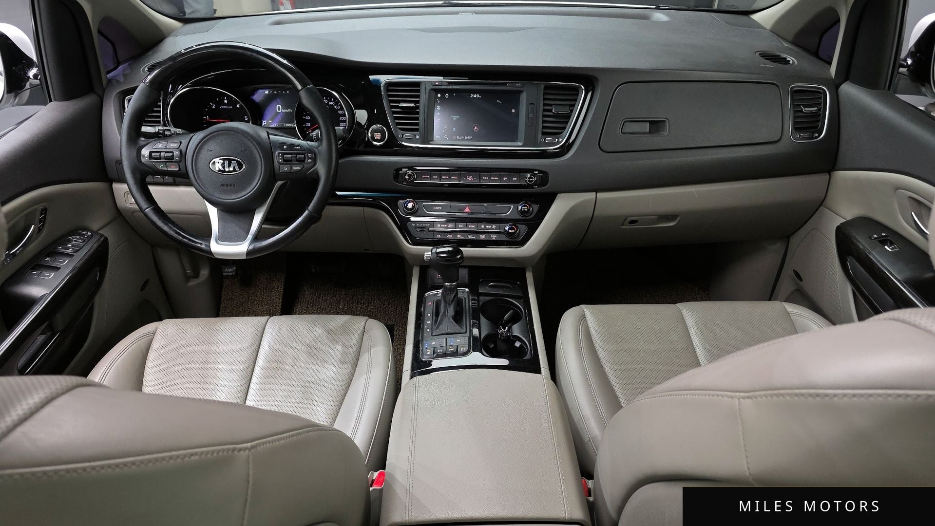 Kia Canival 2016 — миниатюра 10