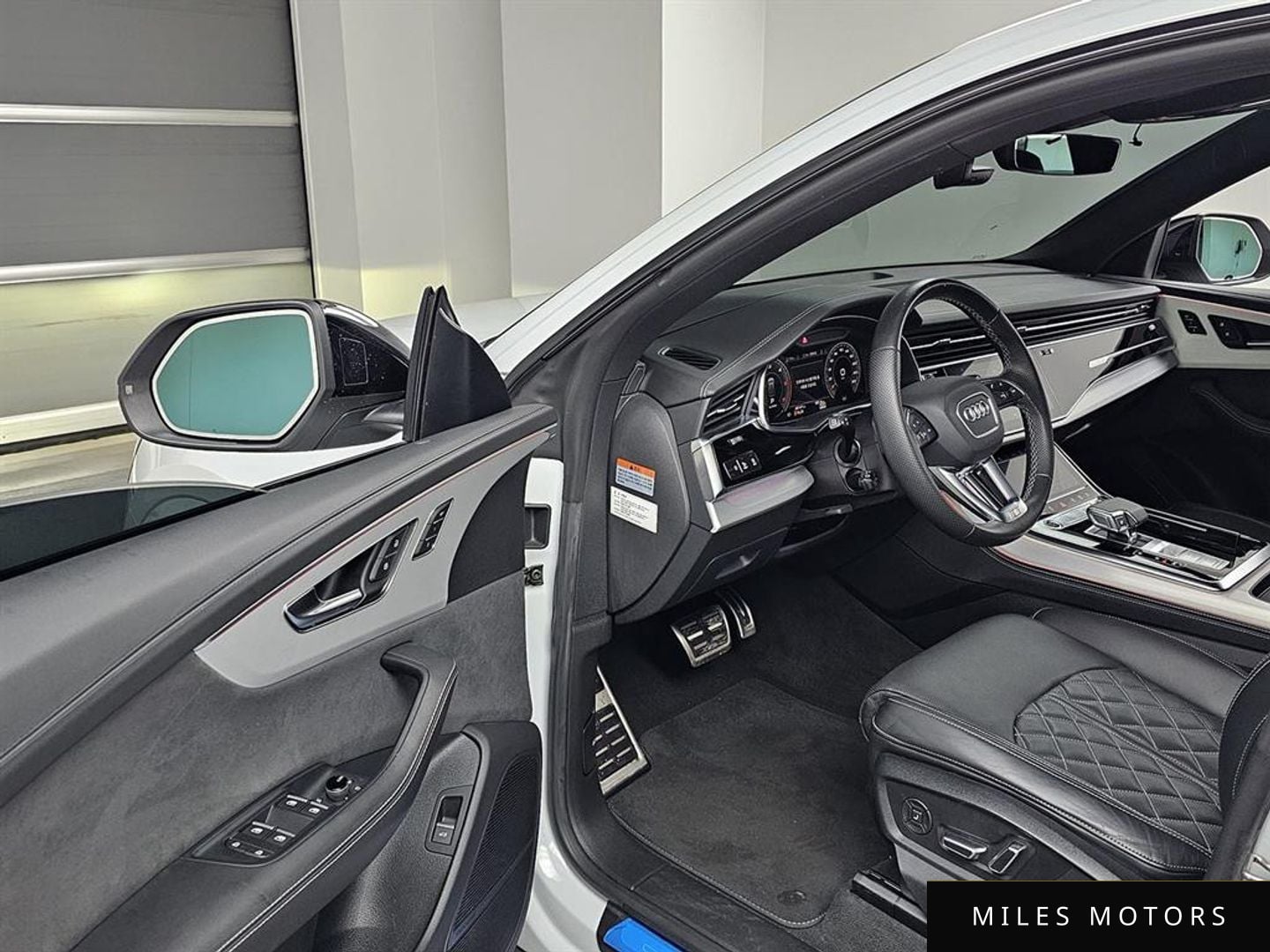 Audi Q8 (4M) 2023 — миниатюра 11