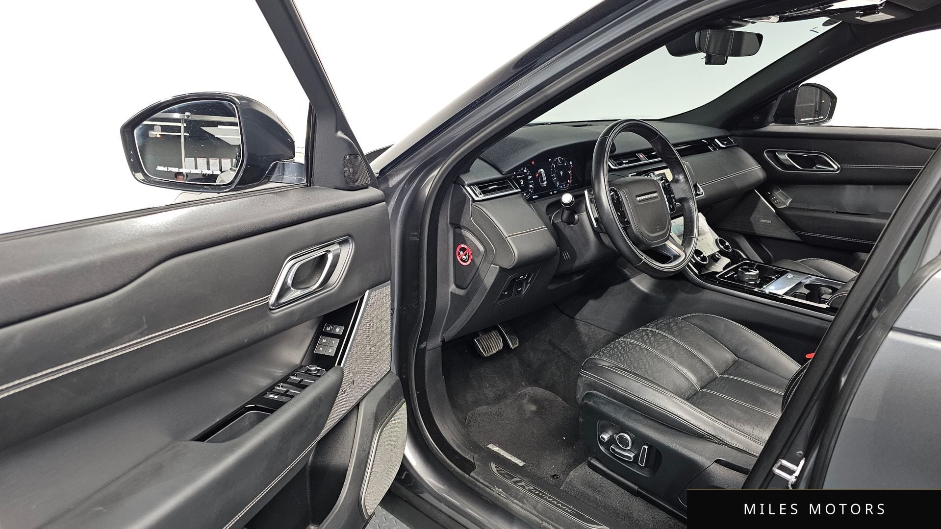 Land Rover Range Rover Velar 2018 — миниатюра 12