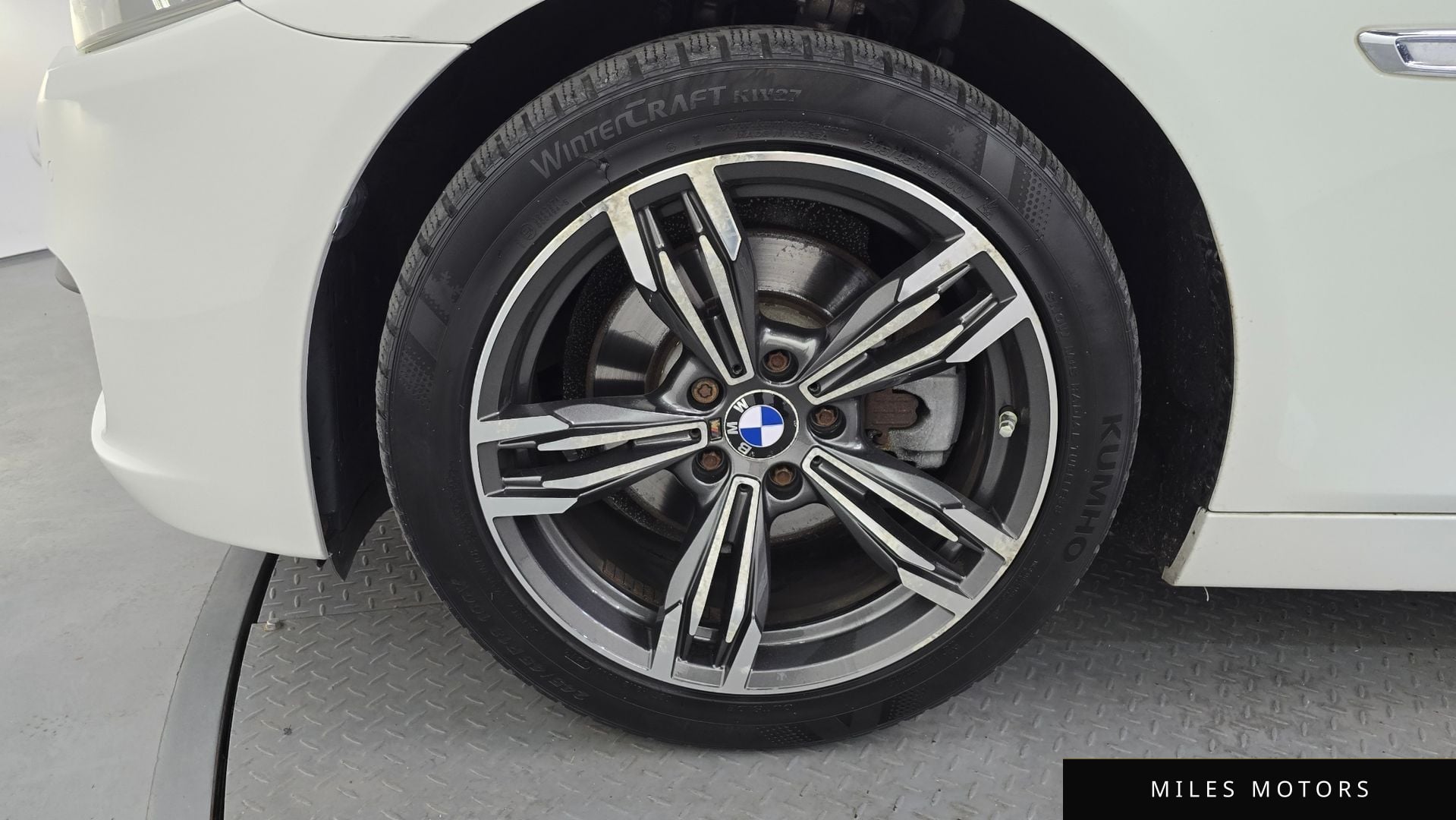 BMW 5 Series (F10) 2014 — миниатюра 5