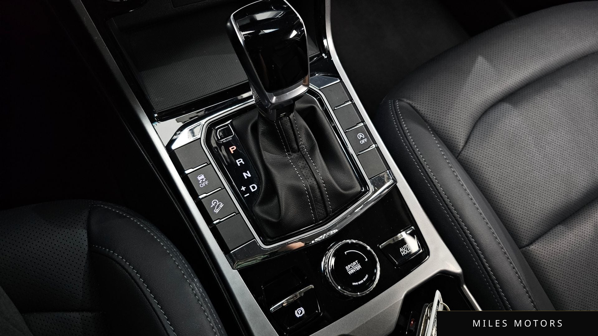 KG Mobility Beautiful Korando 2022 — миниатюра 12