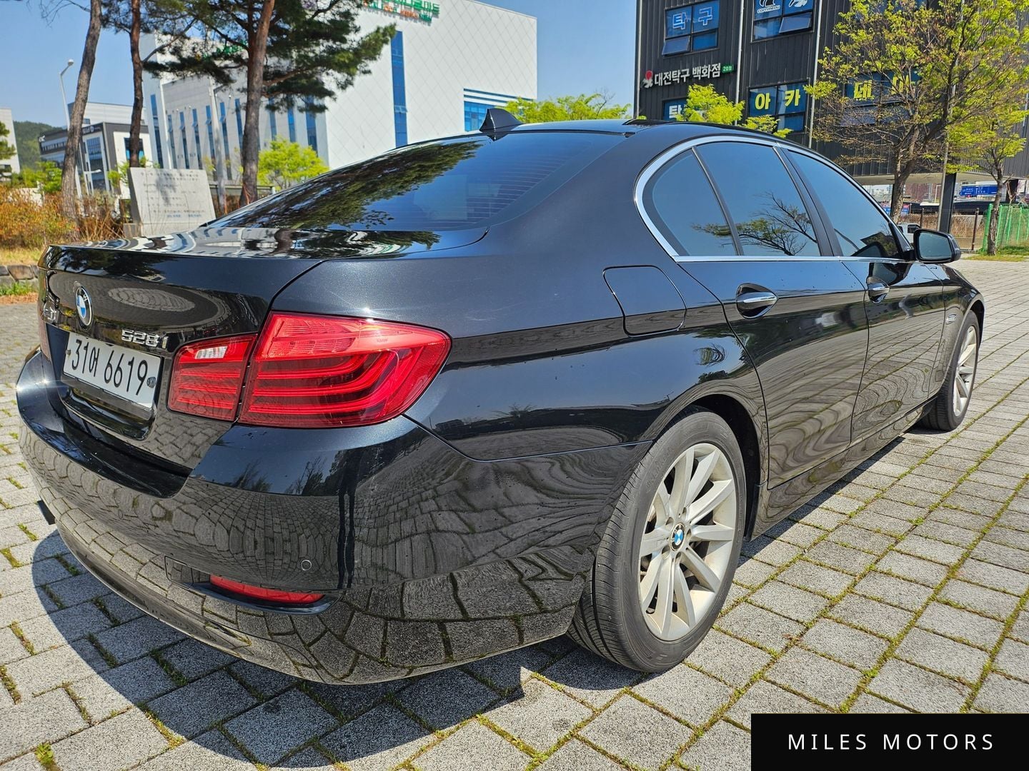 BMW 5 Series (F10) 2014 — миниатюра 5