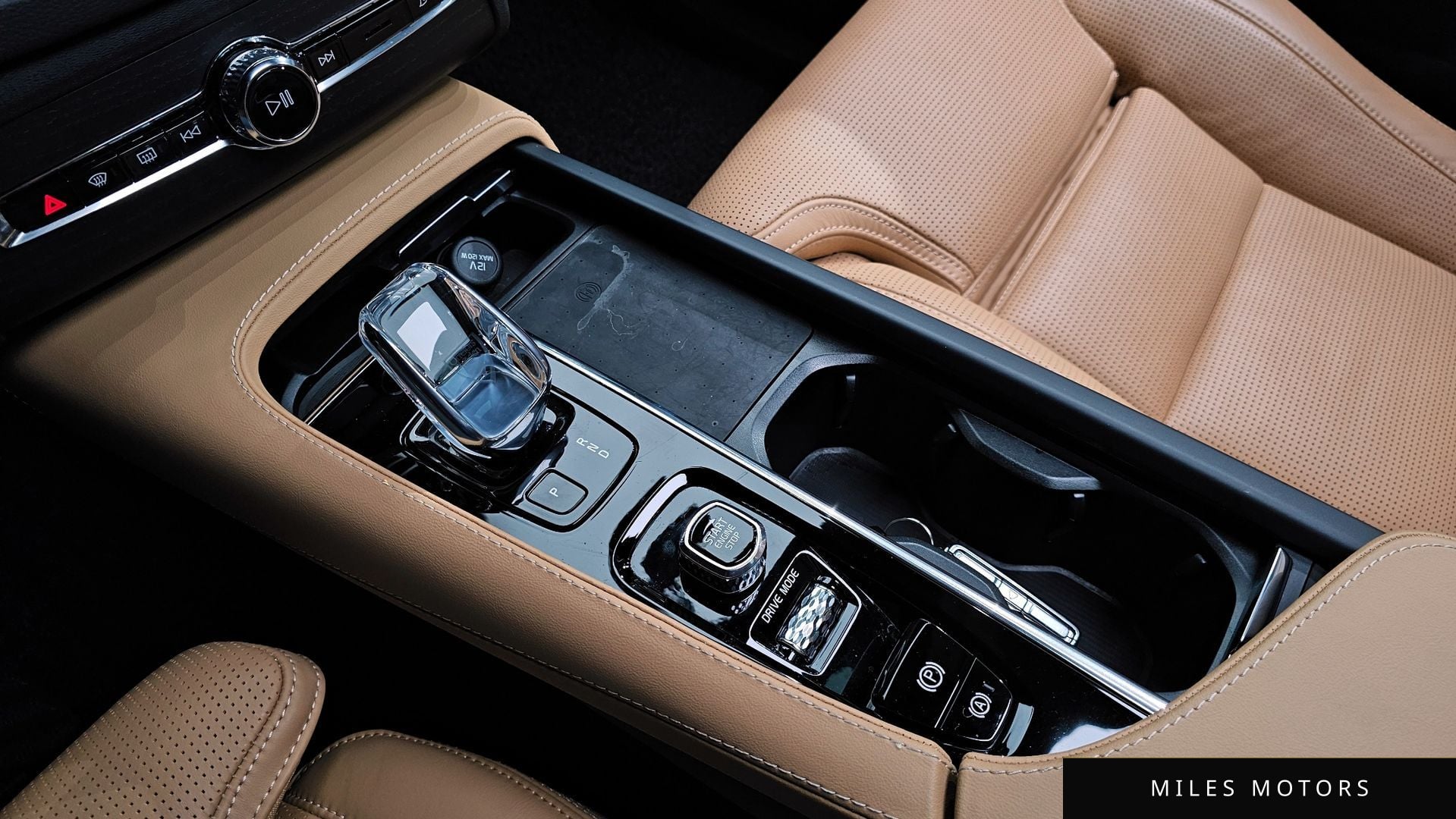 Volvo XC90 2021 — миниатюра 9
