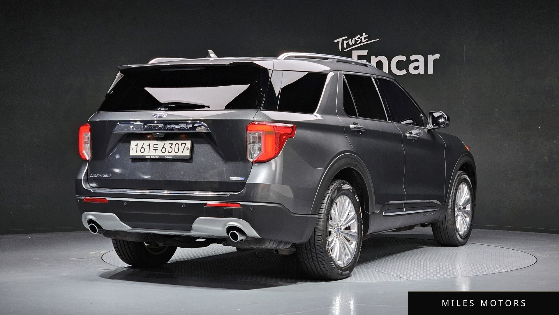 Ford Explorer 2020 — миниатюра 2