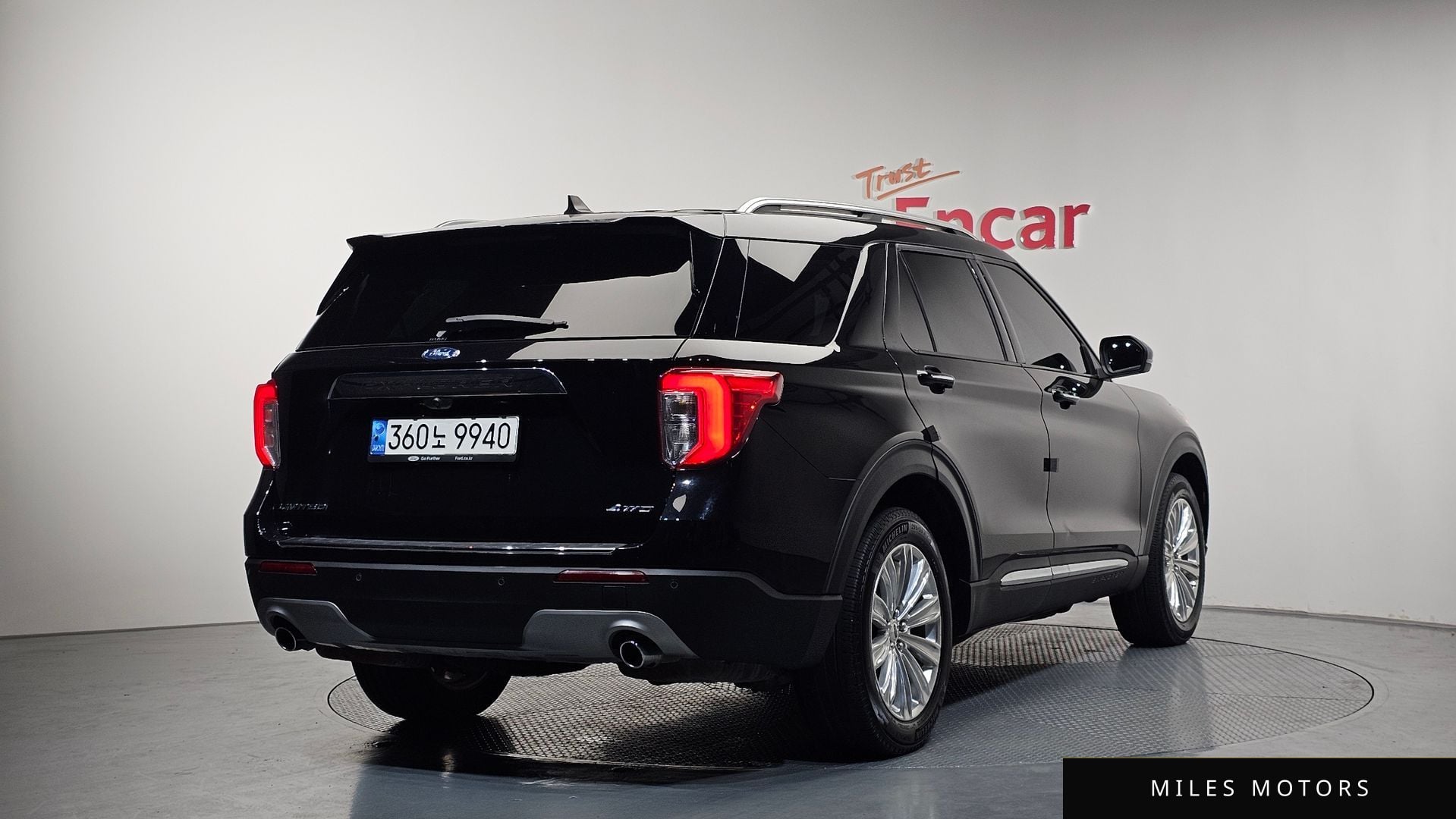 Ford Explorer 2022 — миниатюра 2
