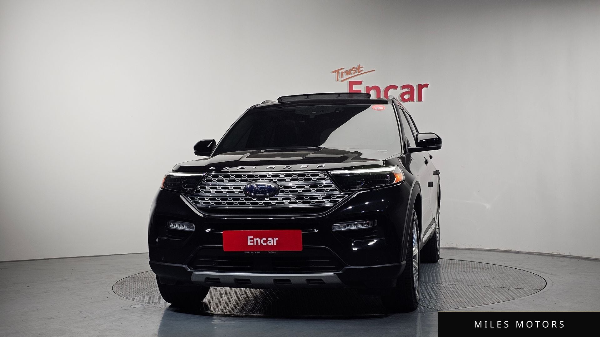 Ford Explorer 2022 — миниатюра 3