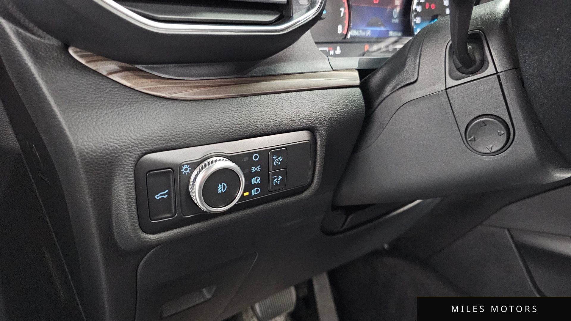 Ford Explorer 2022 — миниатюра 19
