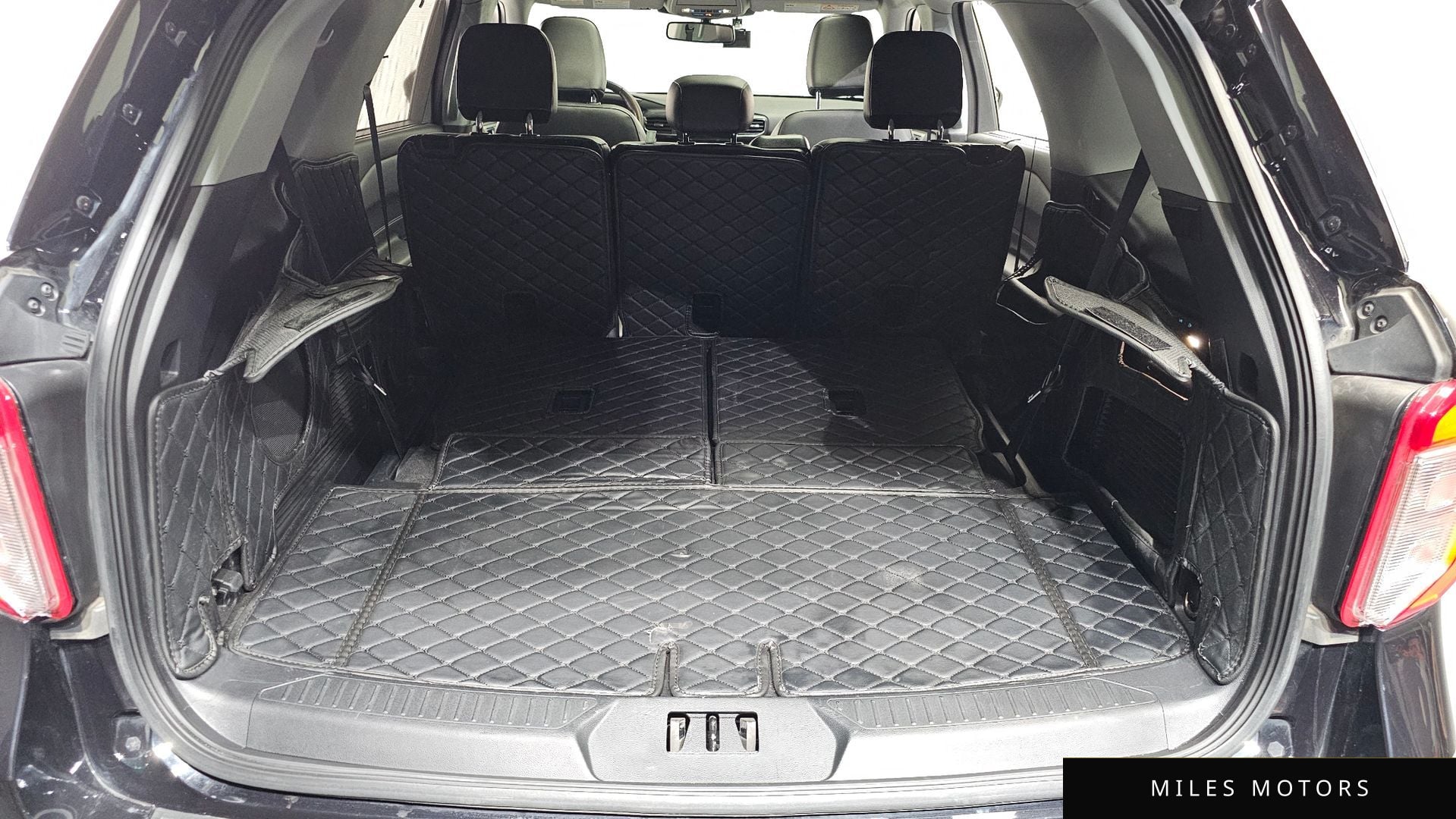 Ford Explorer 2022 — миниатюра 26